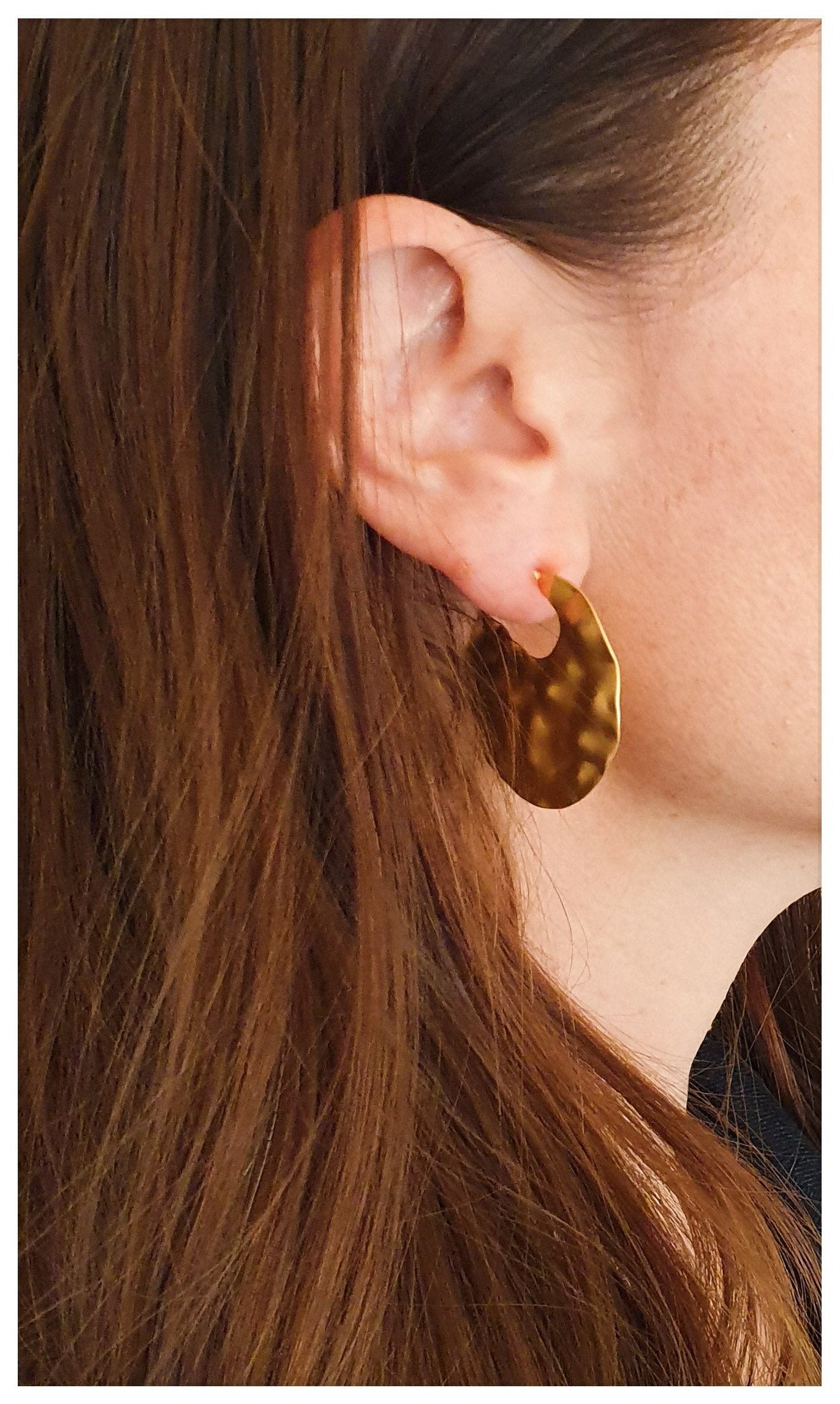 עגילי חישוק מקומטים צמודים