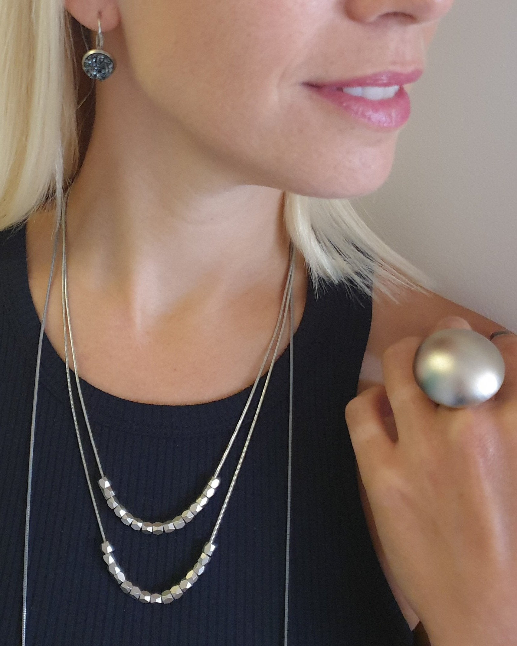 עגילי דראזי הוק מנצנץ