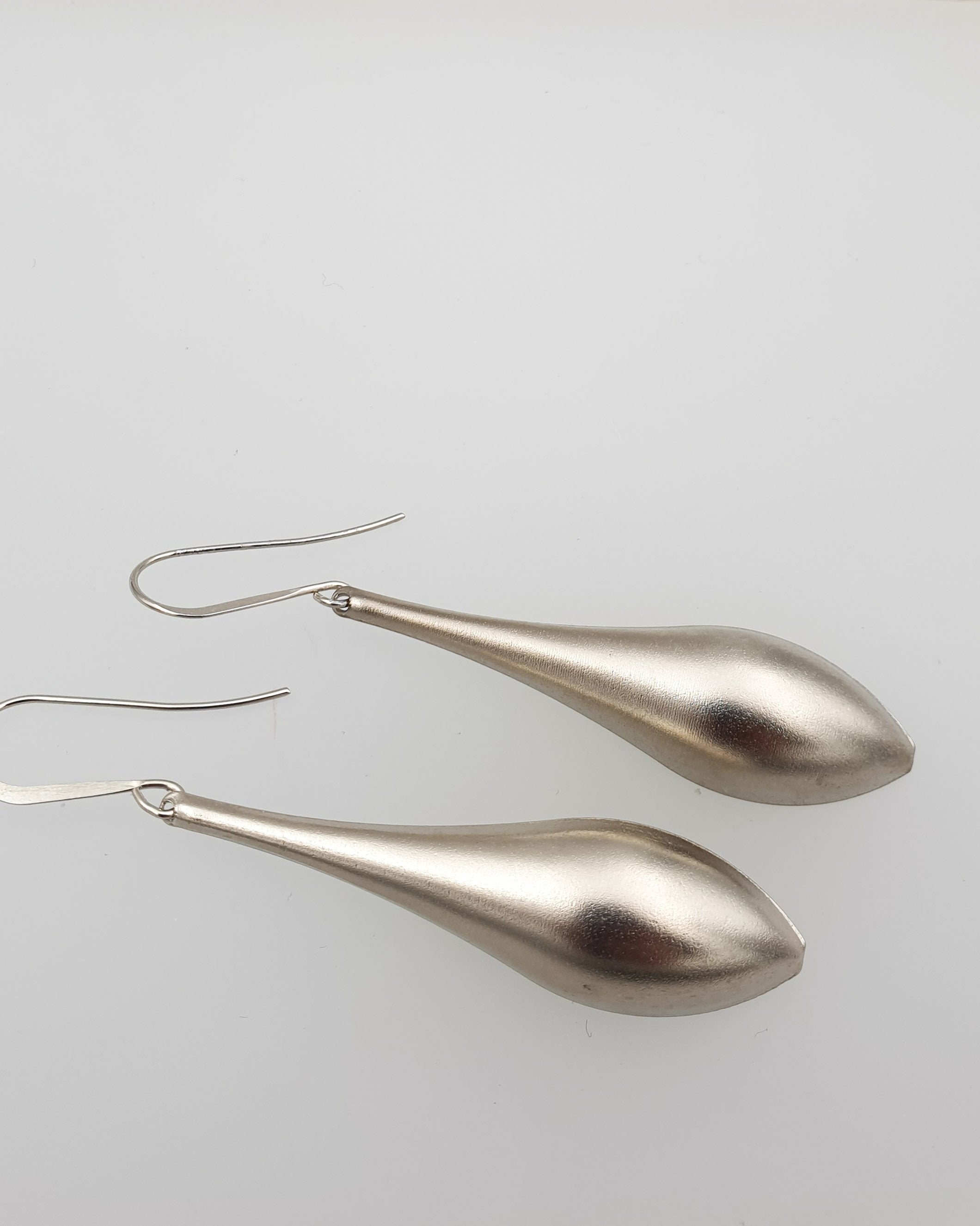 עגילי נישי כסף