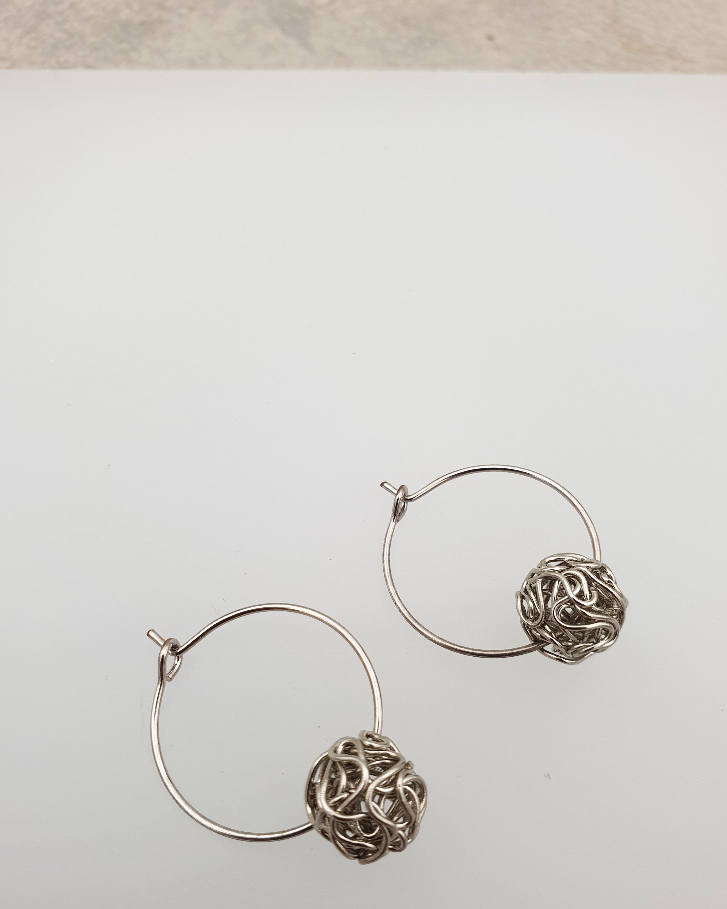 עגילי חישוק סבך מיני