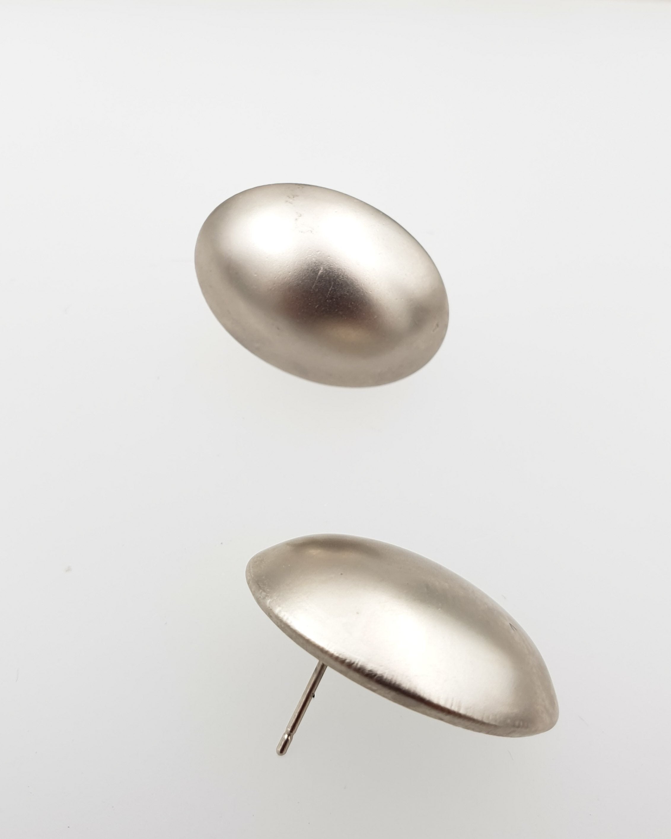 עגילי חיפ אובל צמודים