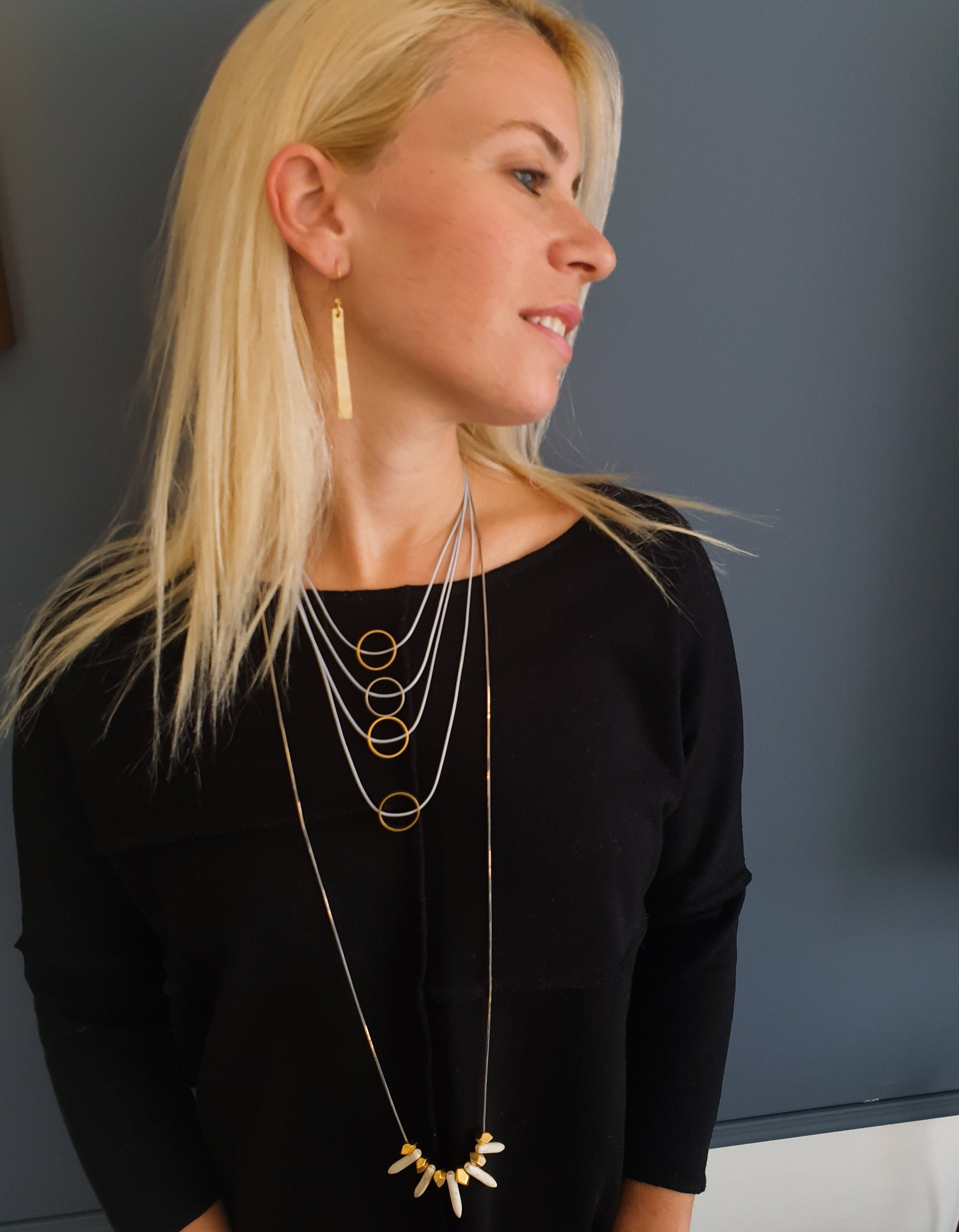 שרשרת שיני אבנים ארוכה