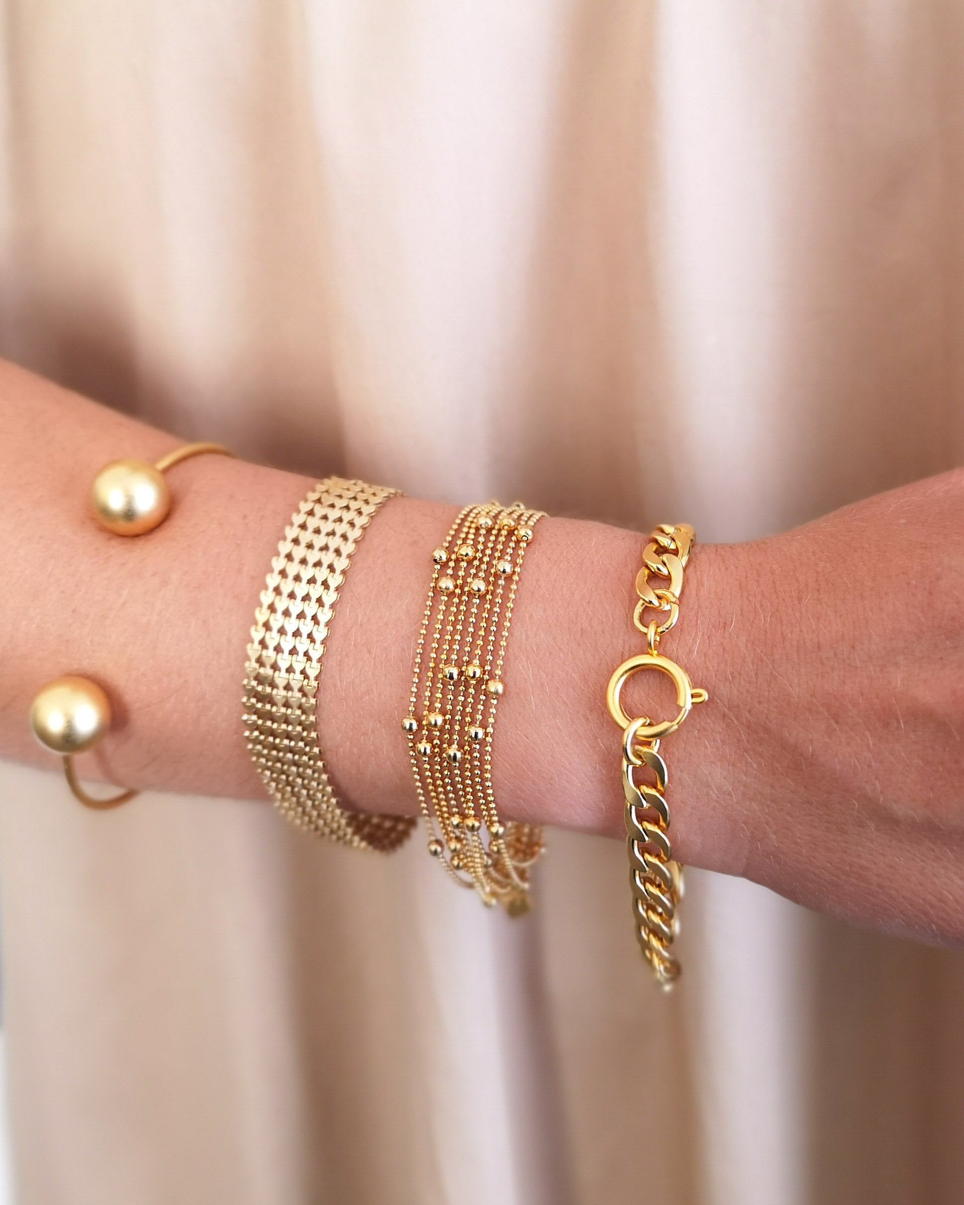 צמיד גורמט קלאסי