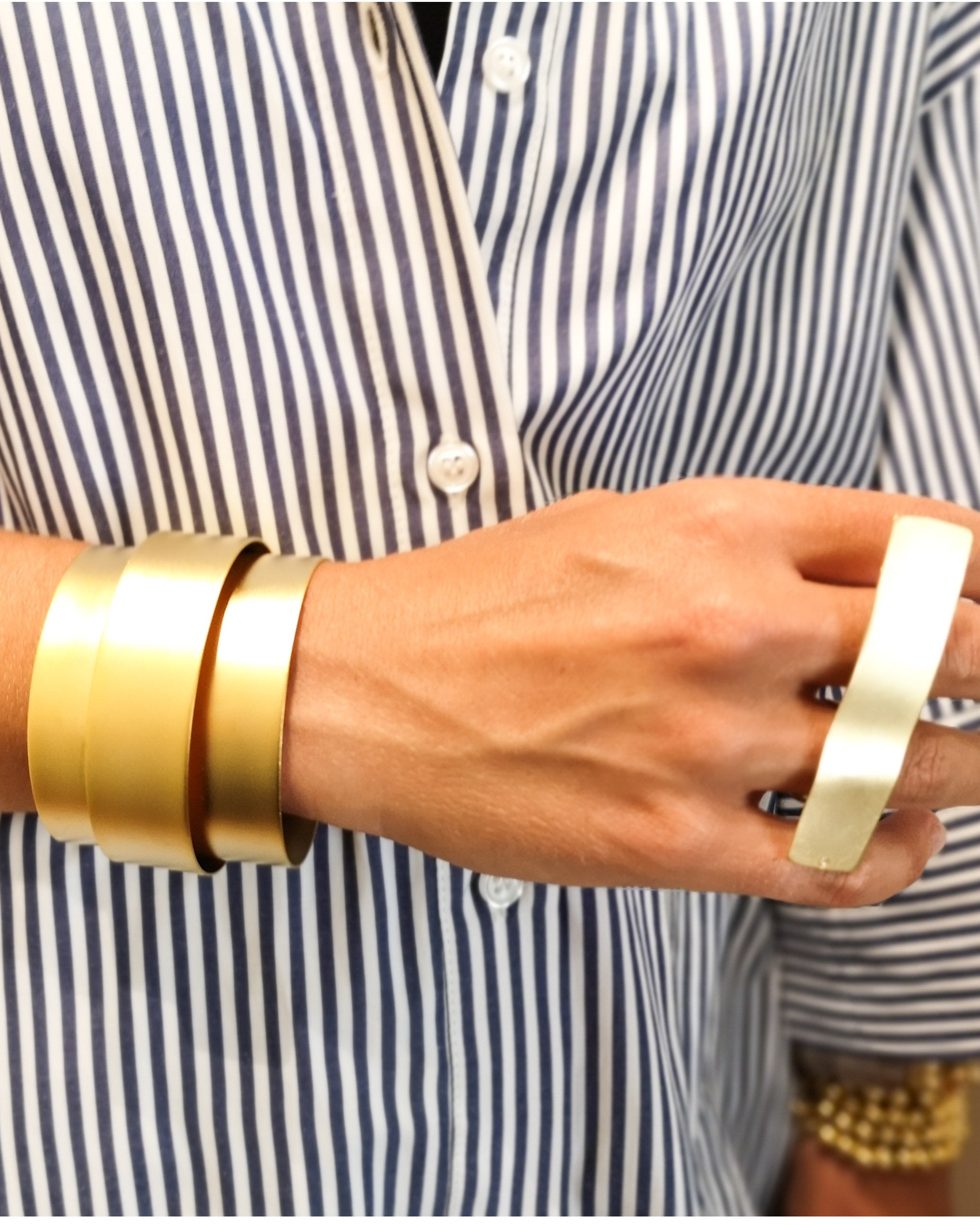 טבעת פרא עבודת יד זהב