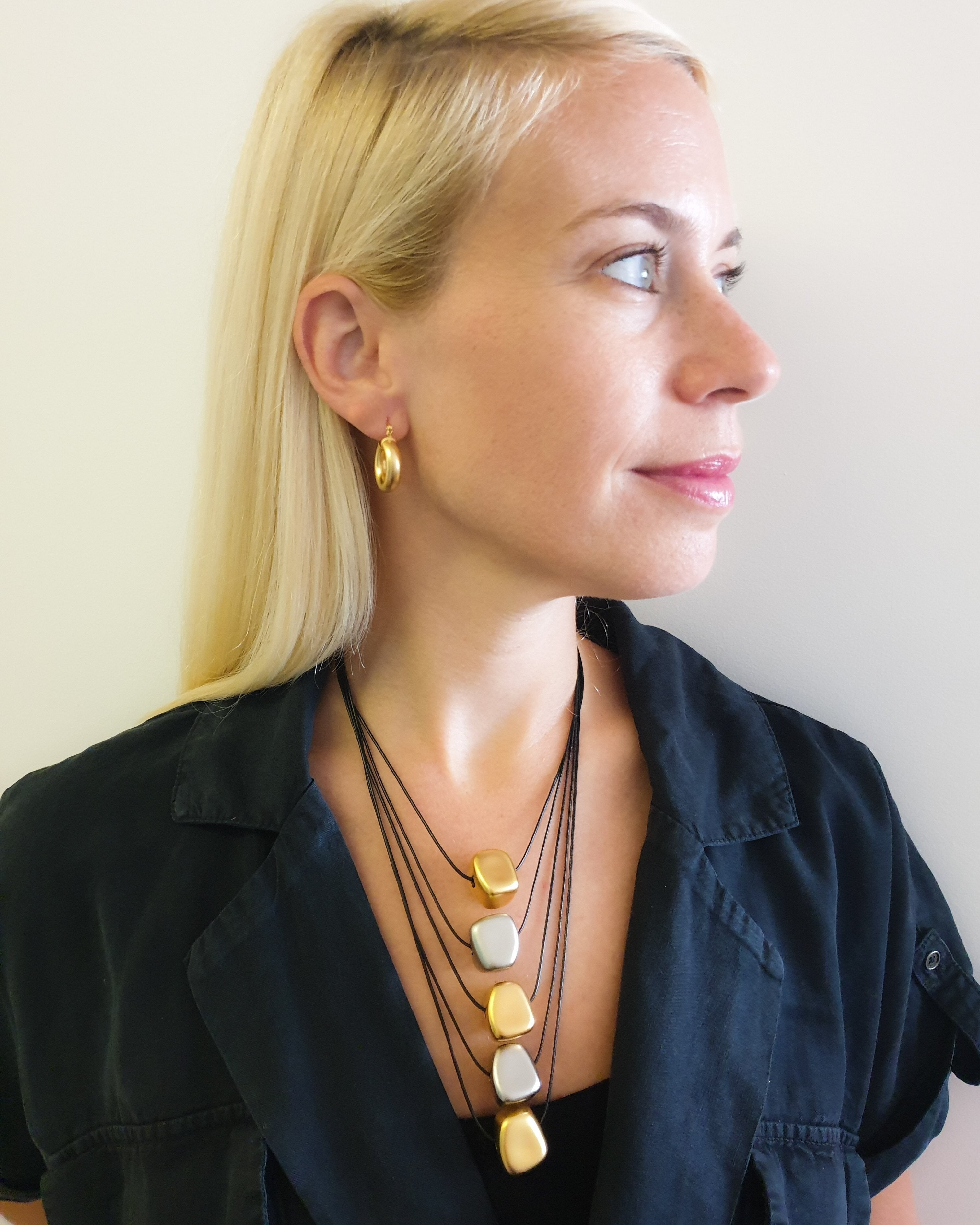 שרשרת מדורגת מגנט קוביות