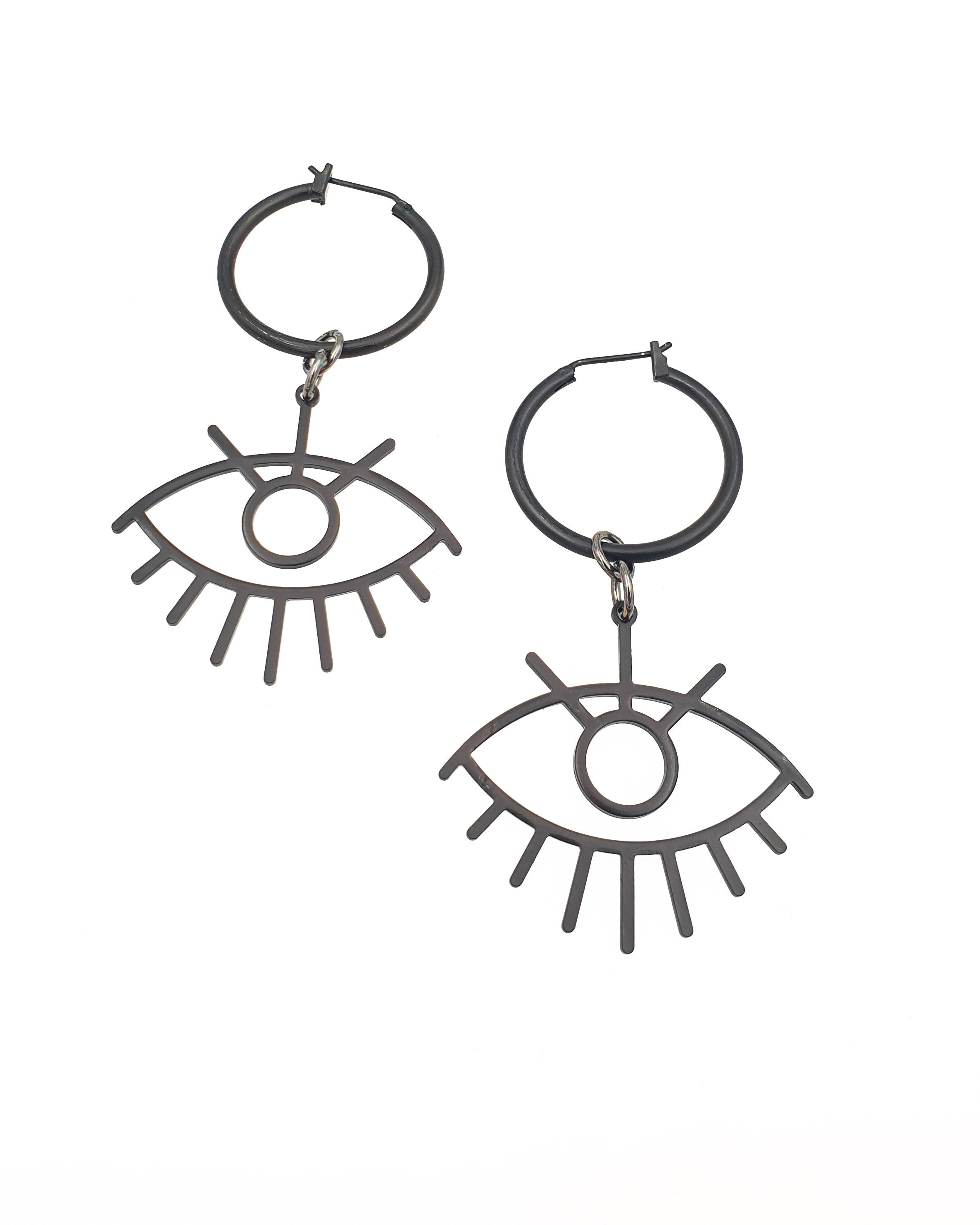 עגילי חישוק עין פקוחה