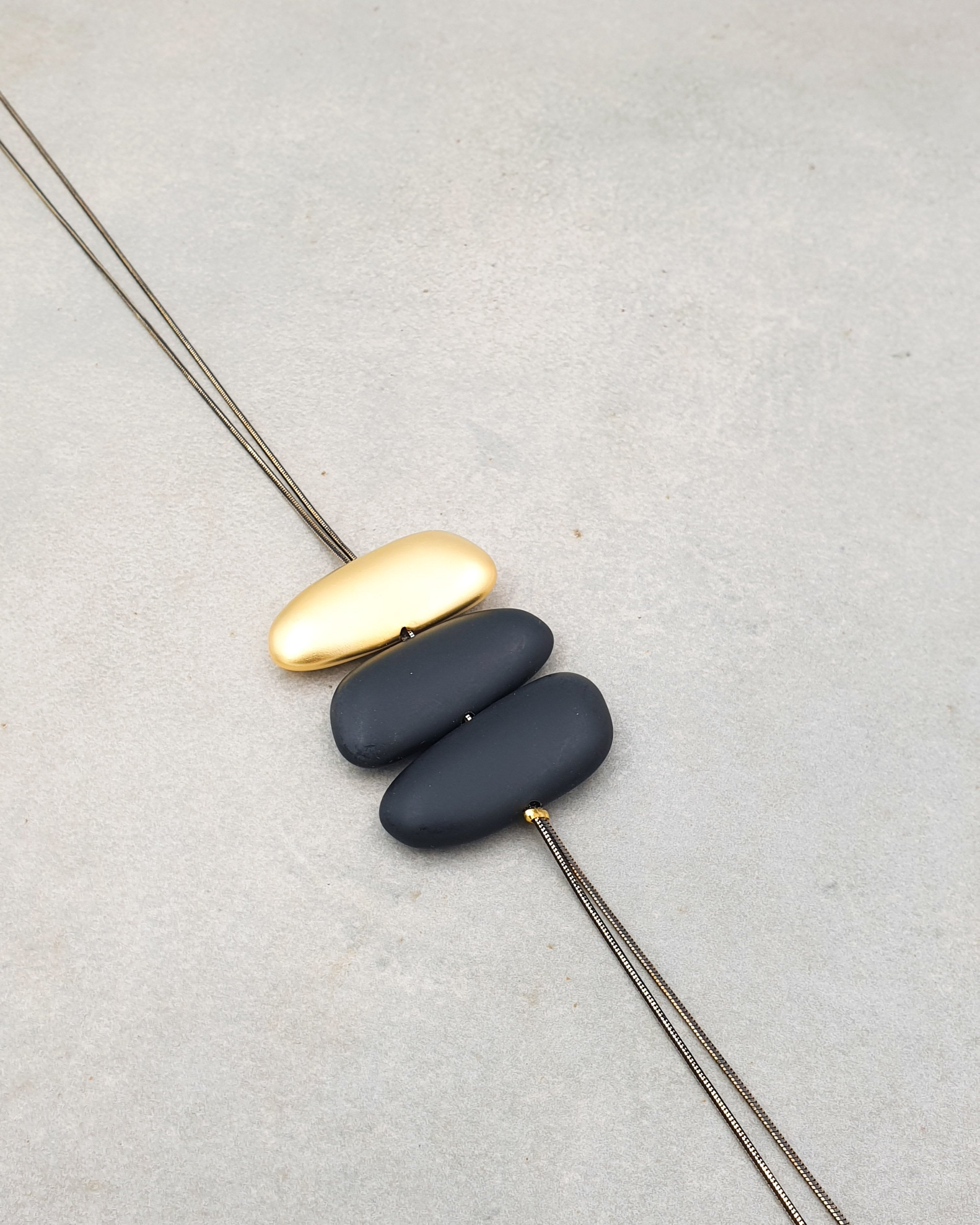 שרשרת עניבה פיראי