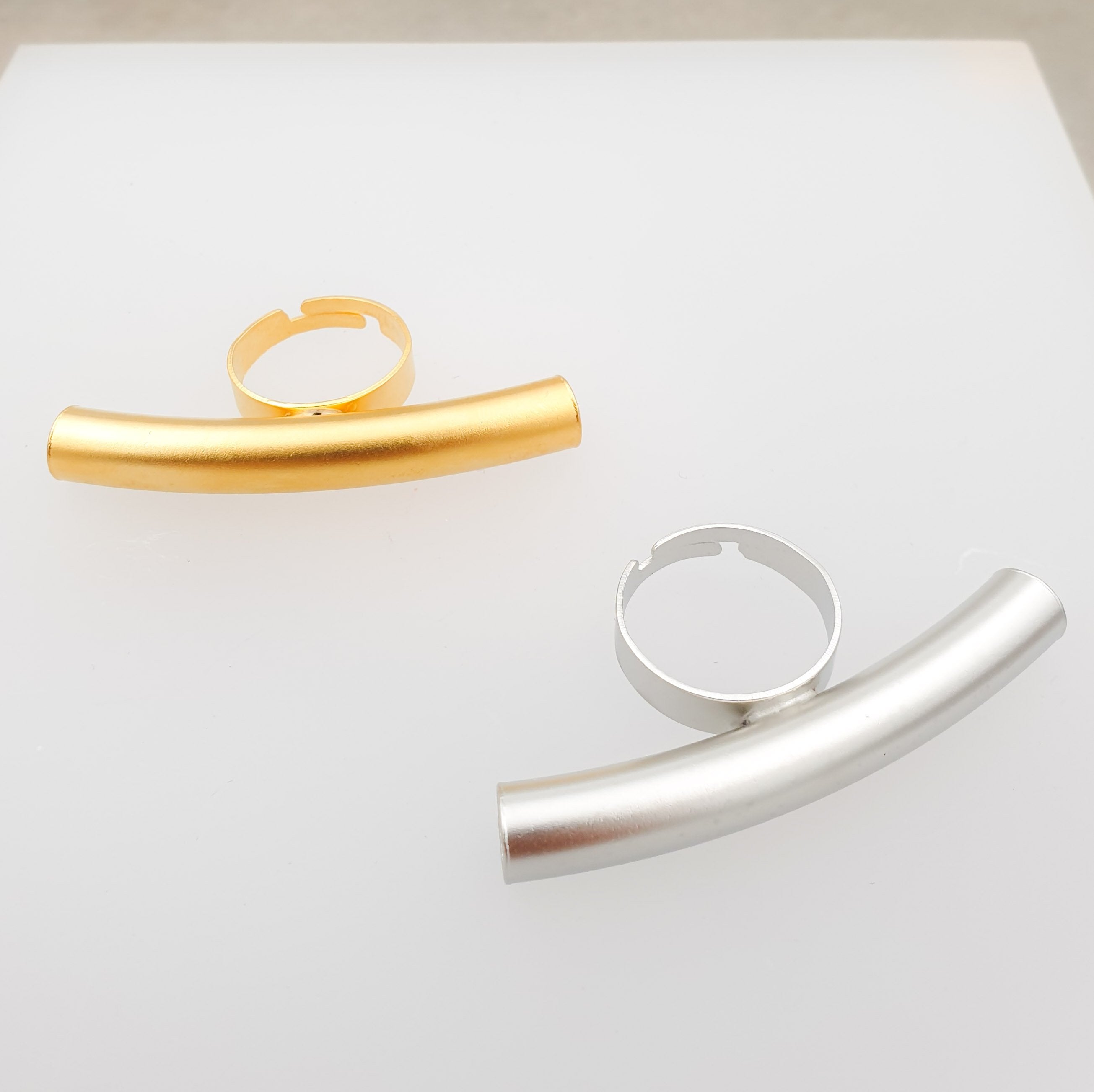 טבעת מתעגלת גדולה צרה