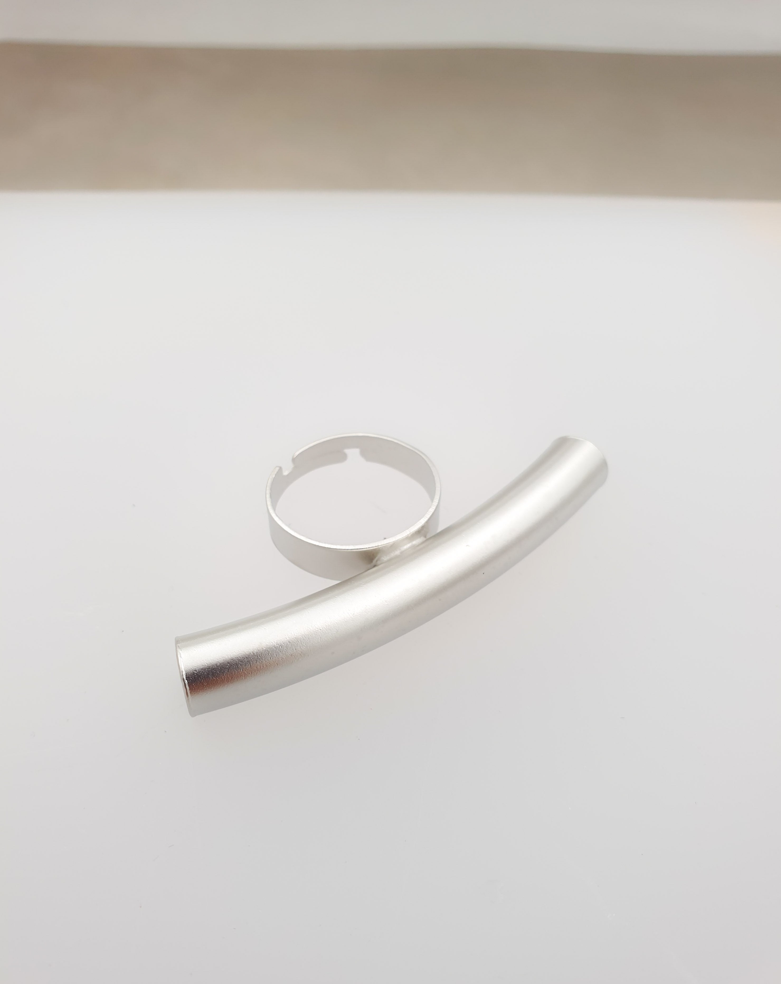 טבעת מתעגלת גדולה צרה