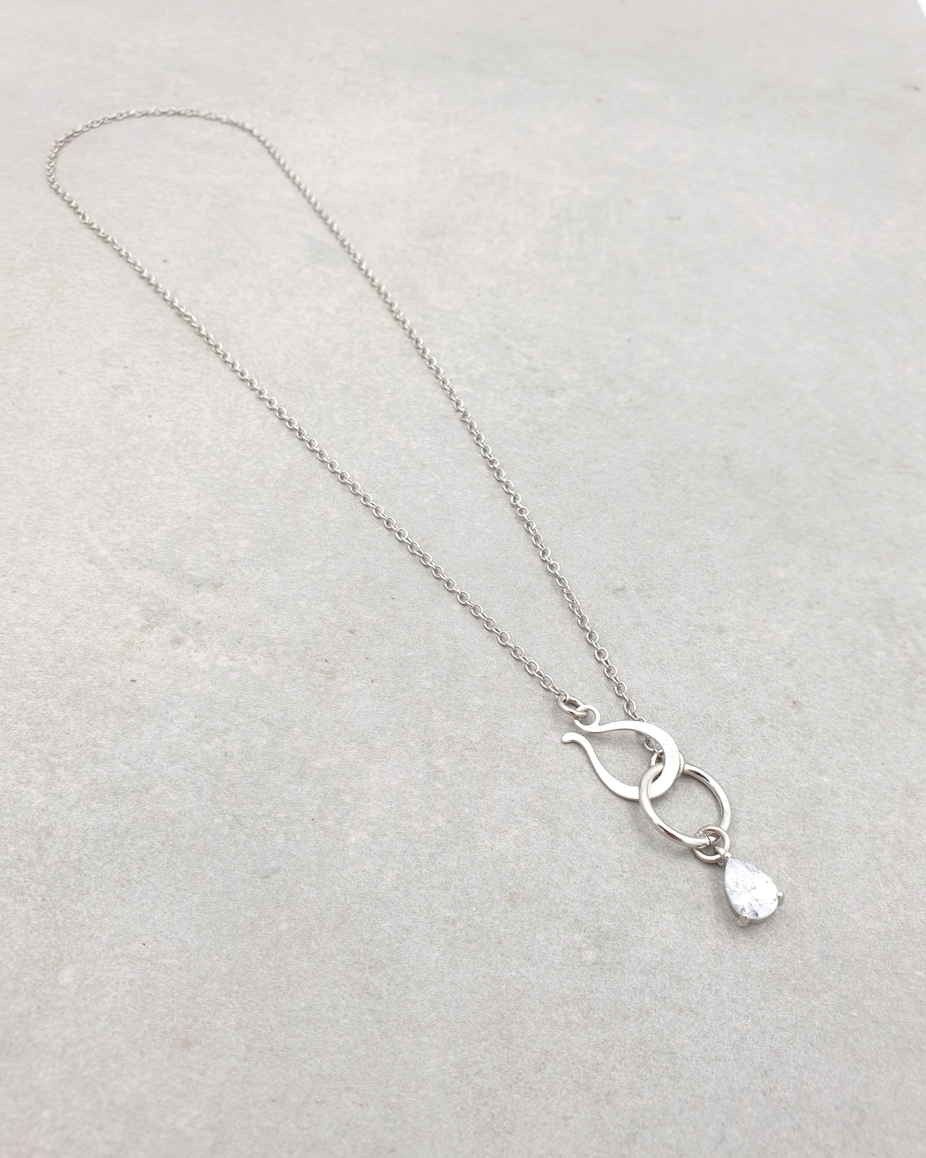 שרשרת טיפה זירקון מדיום