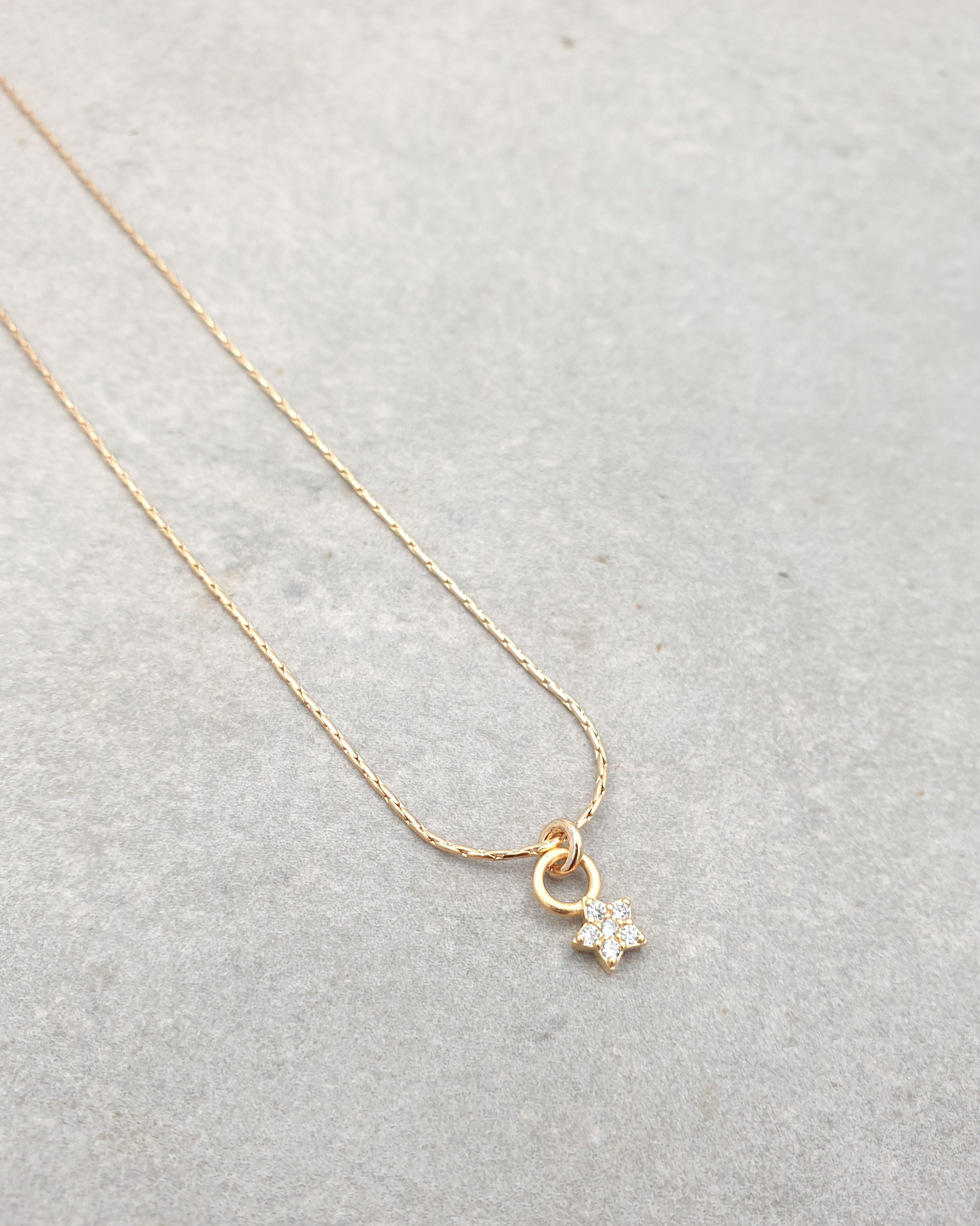 שרשרת כוכב זירקונים