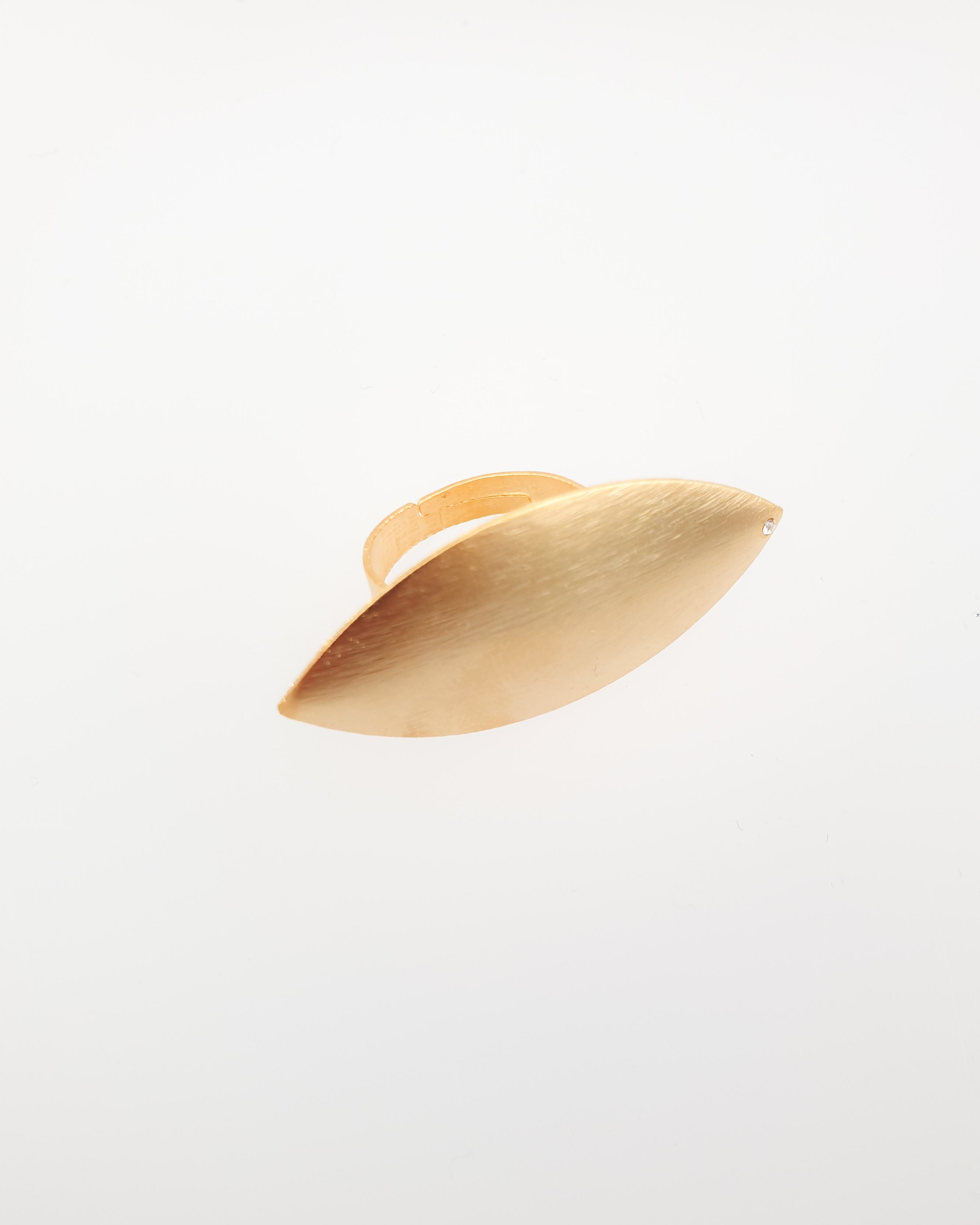 טבעת עלה עבודת יד