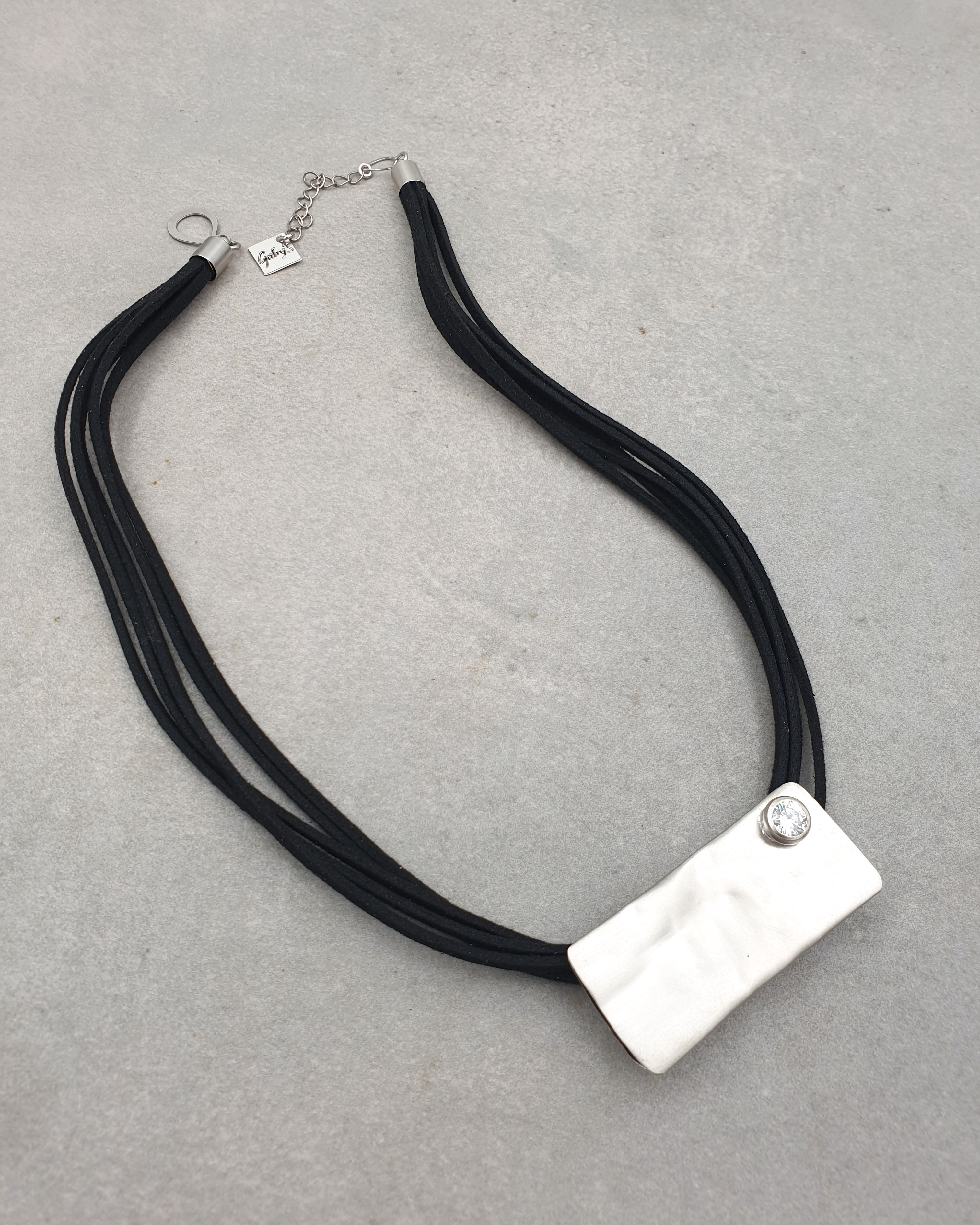 שרשרת מלבנית זירקון עבודת יד