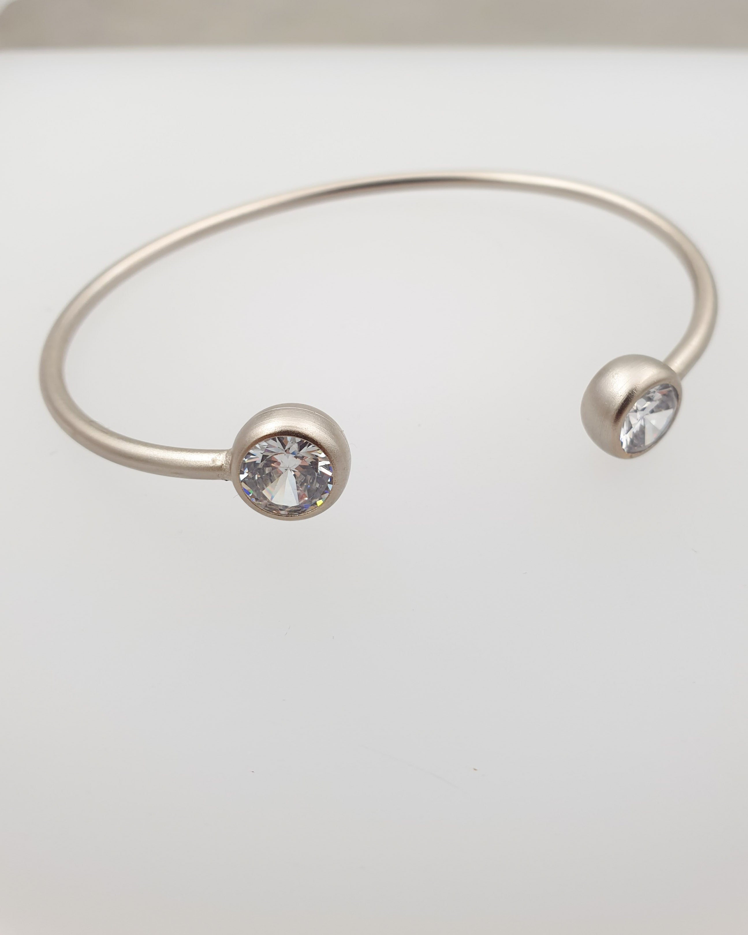 צמיד פירסינג בומי זירקונים