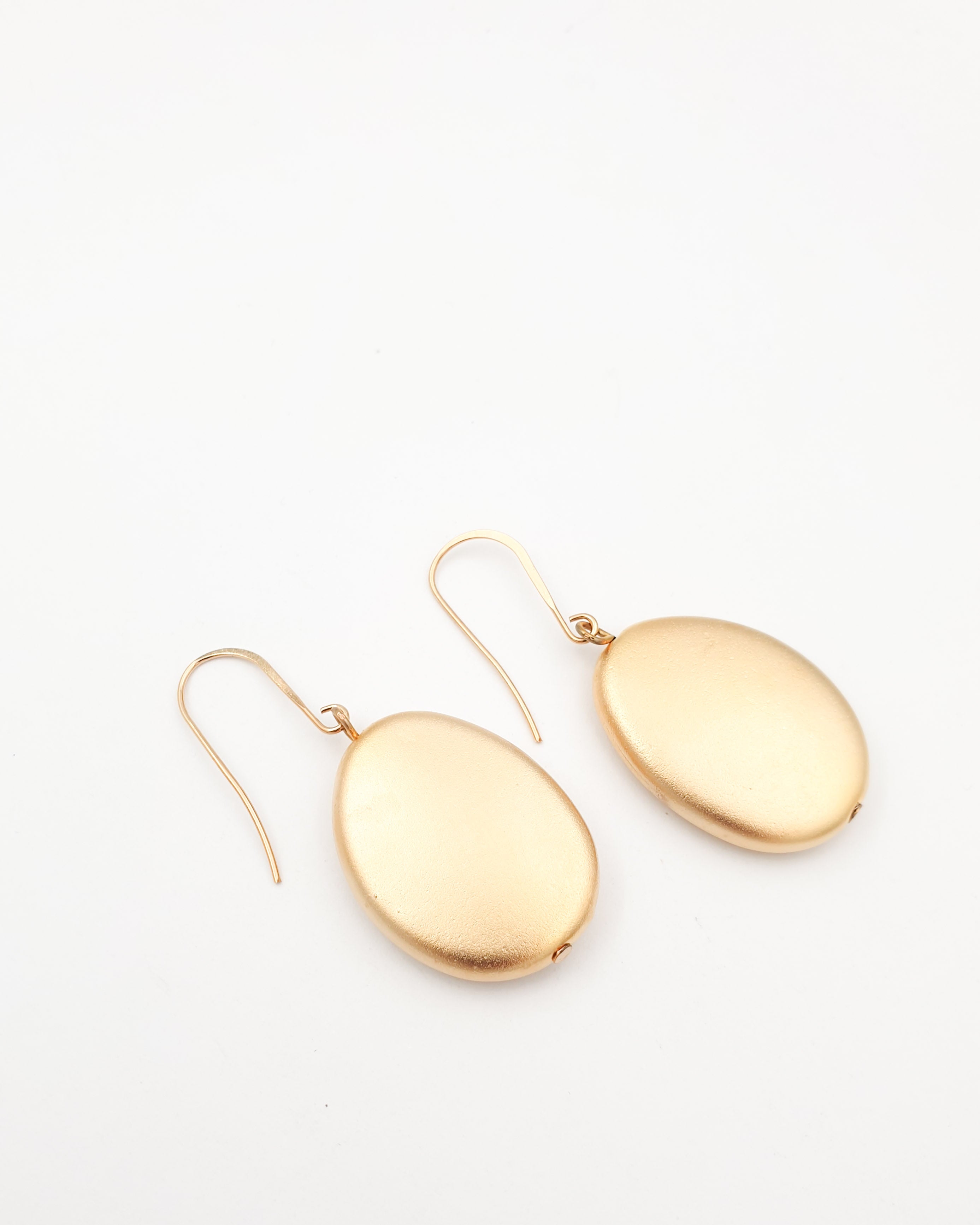 עגילי טיפה שטוחה