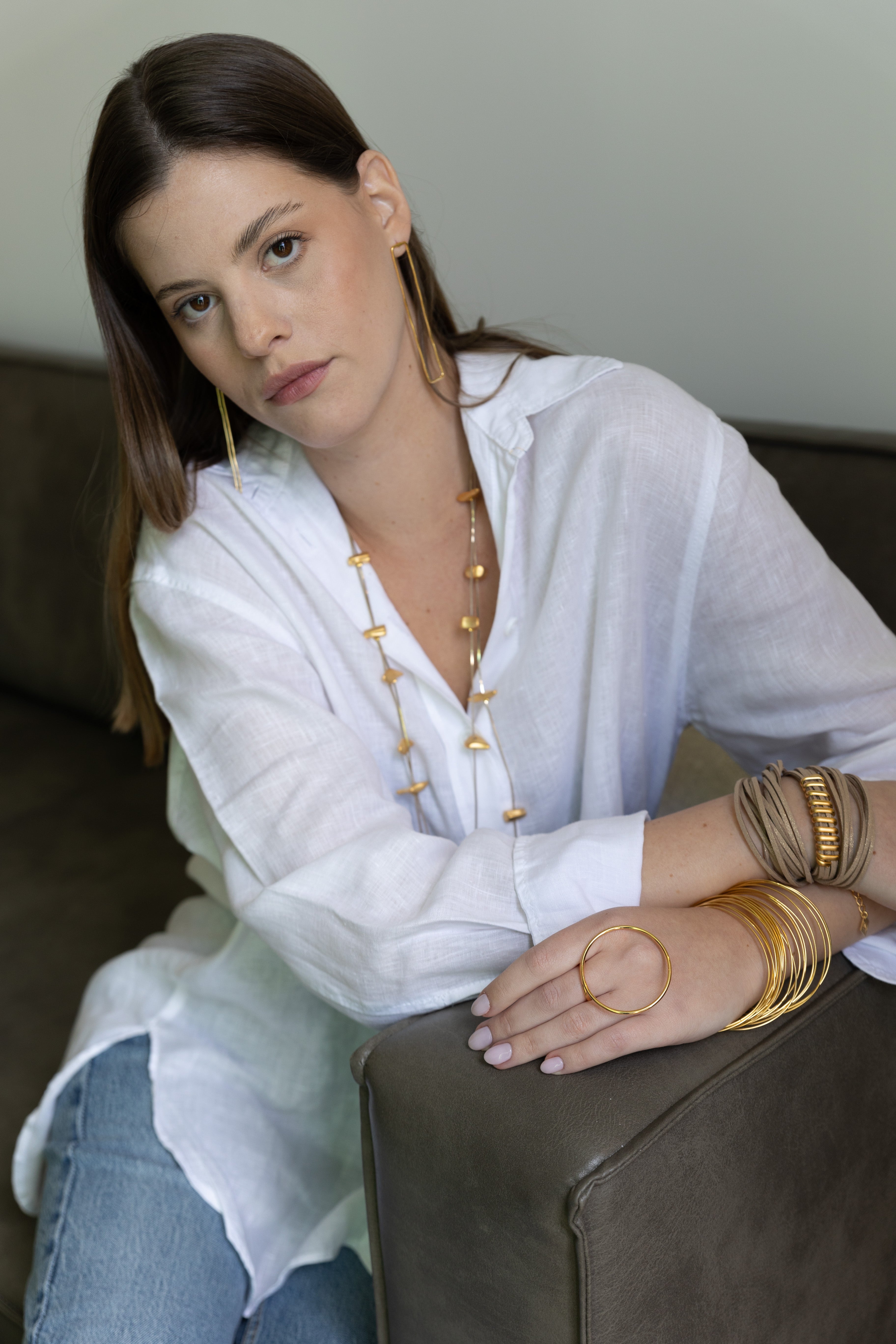 עגילי מלבן חלול צמוד עבודת יד