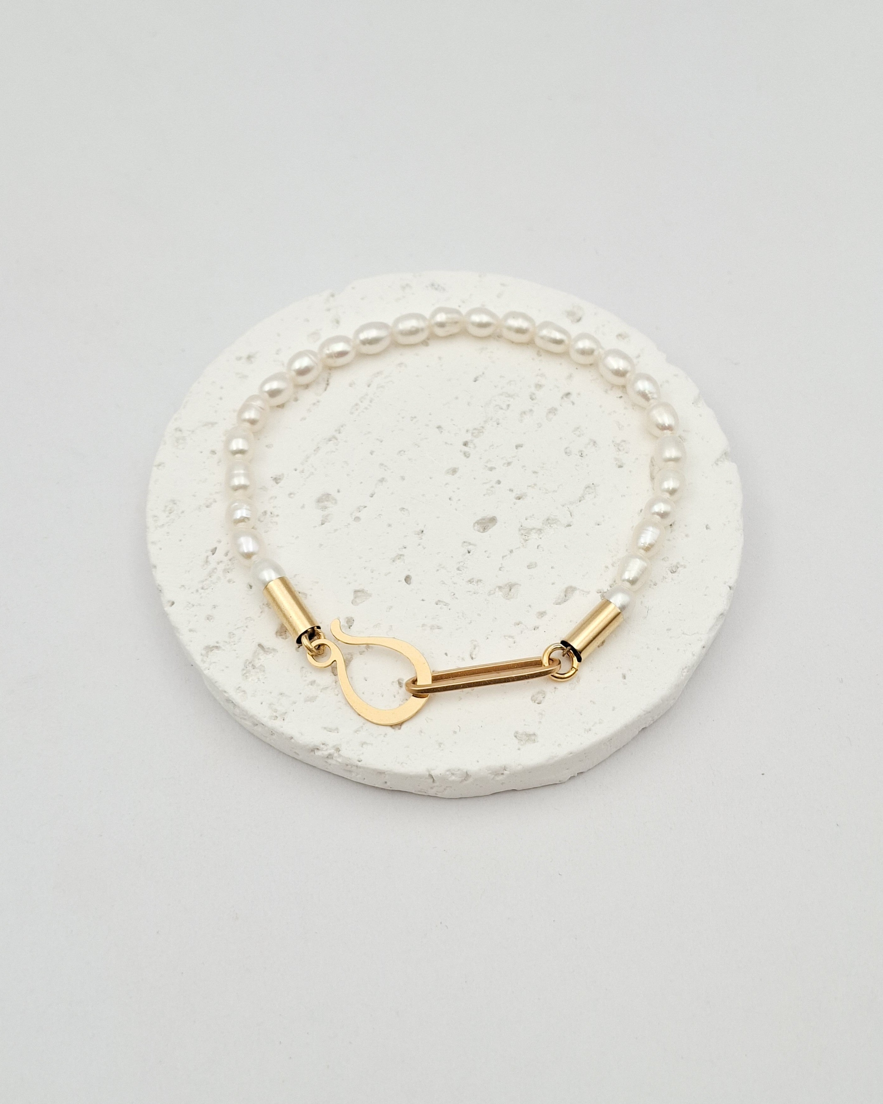 צמיד פנינים אמתיות לוקה