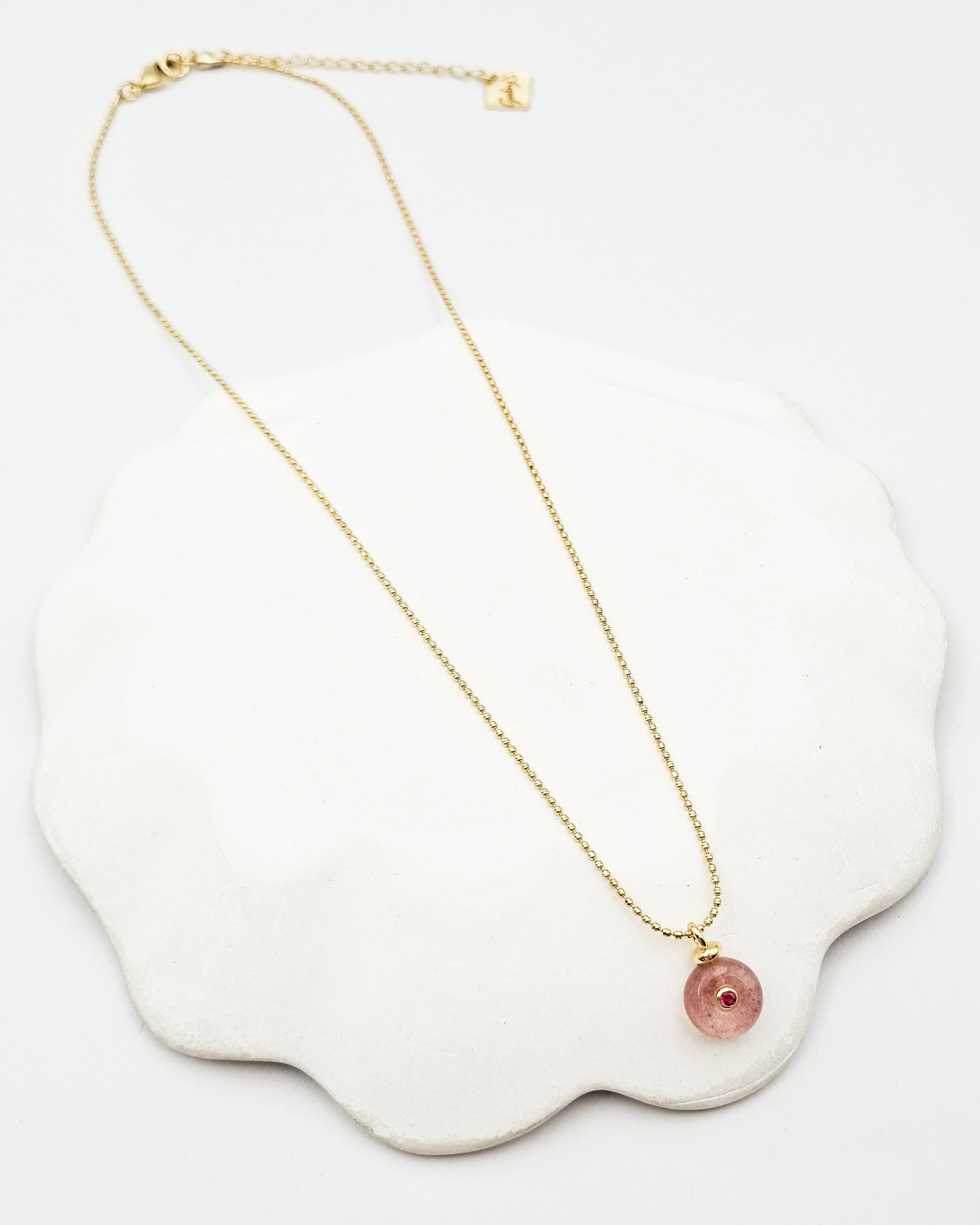 שרשרת אבן משובצת רוזי