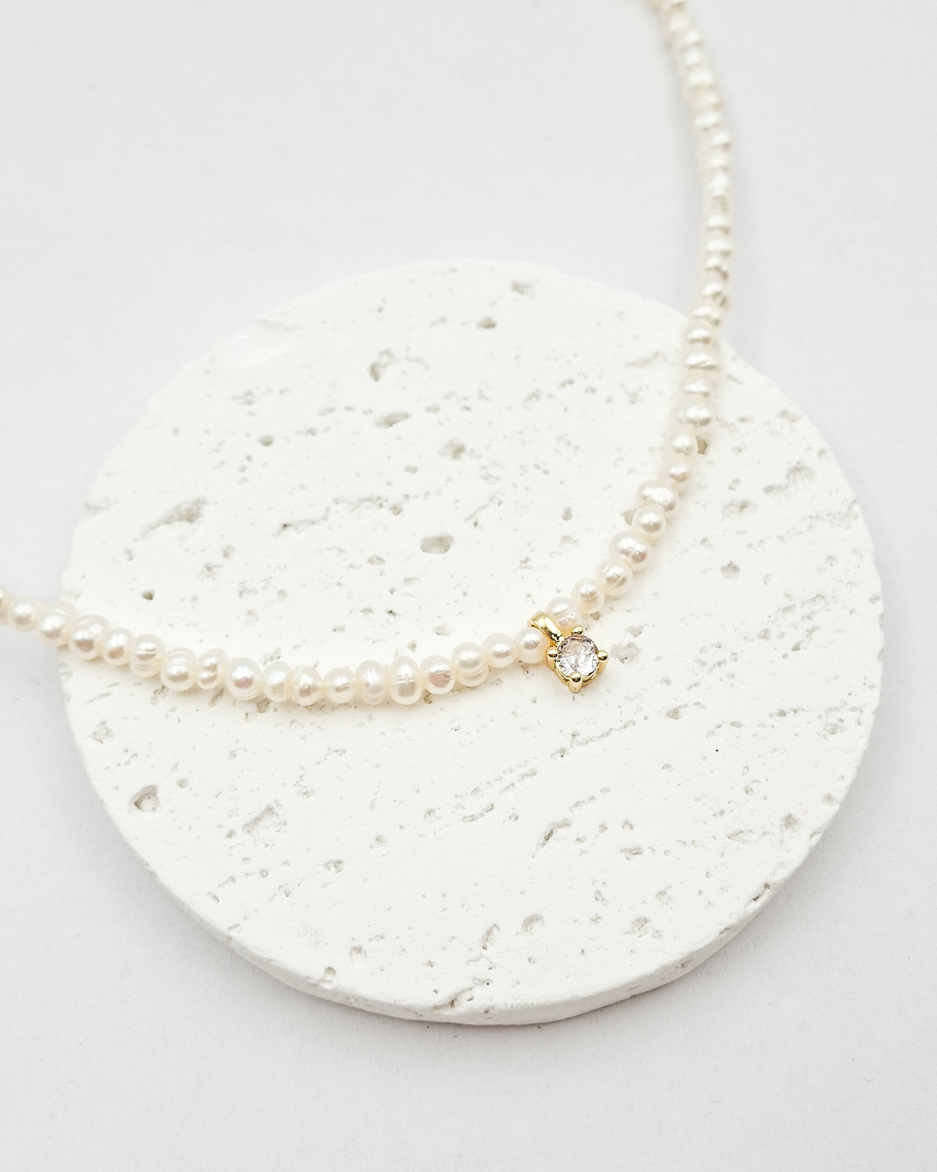 שרשרת פנינים קטנות זירקון