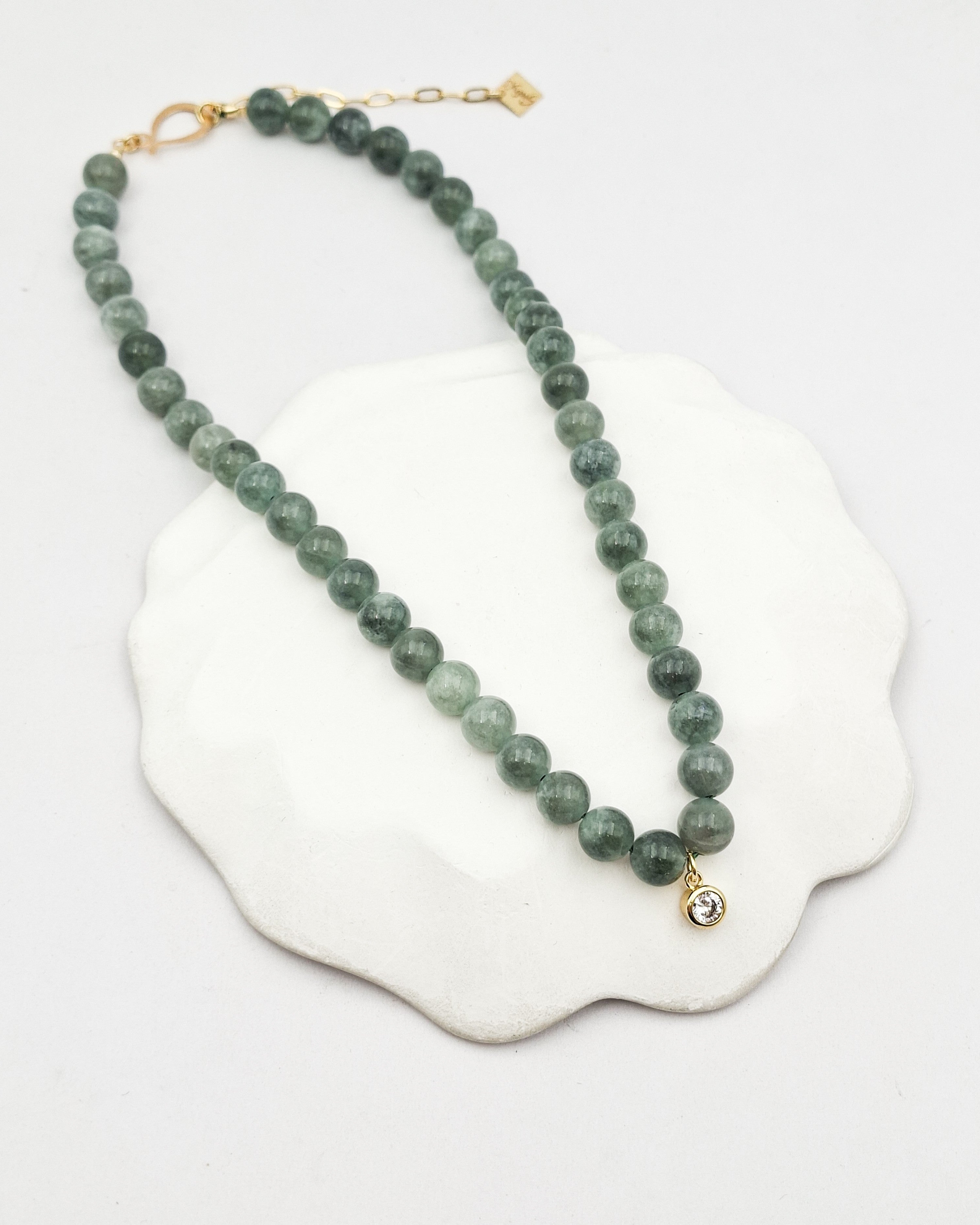 שרשרת אבנים לילי זירקון