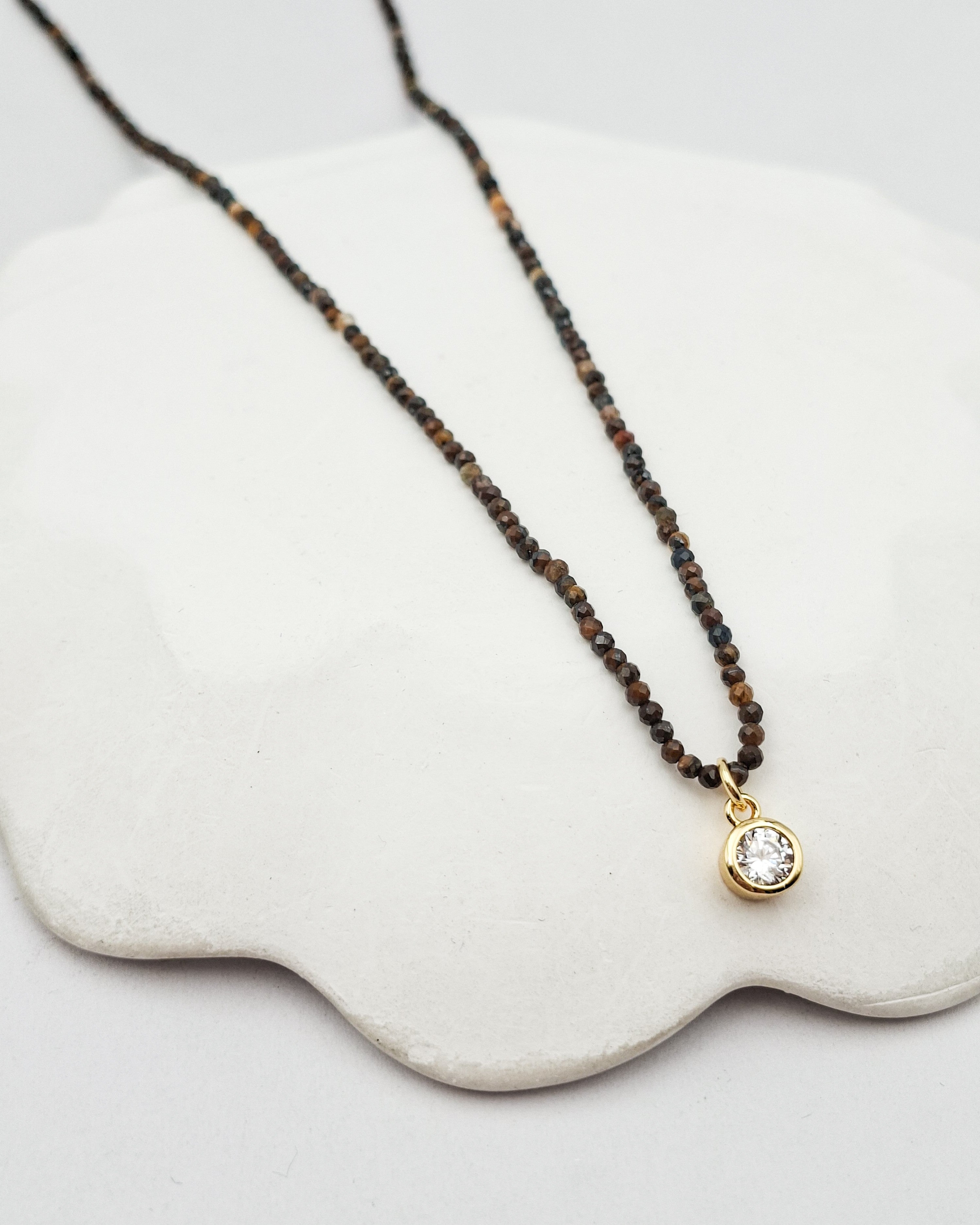 שרשרת אבנים קטנטנות זירקון