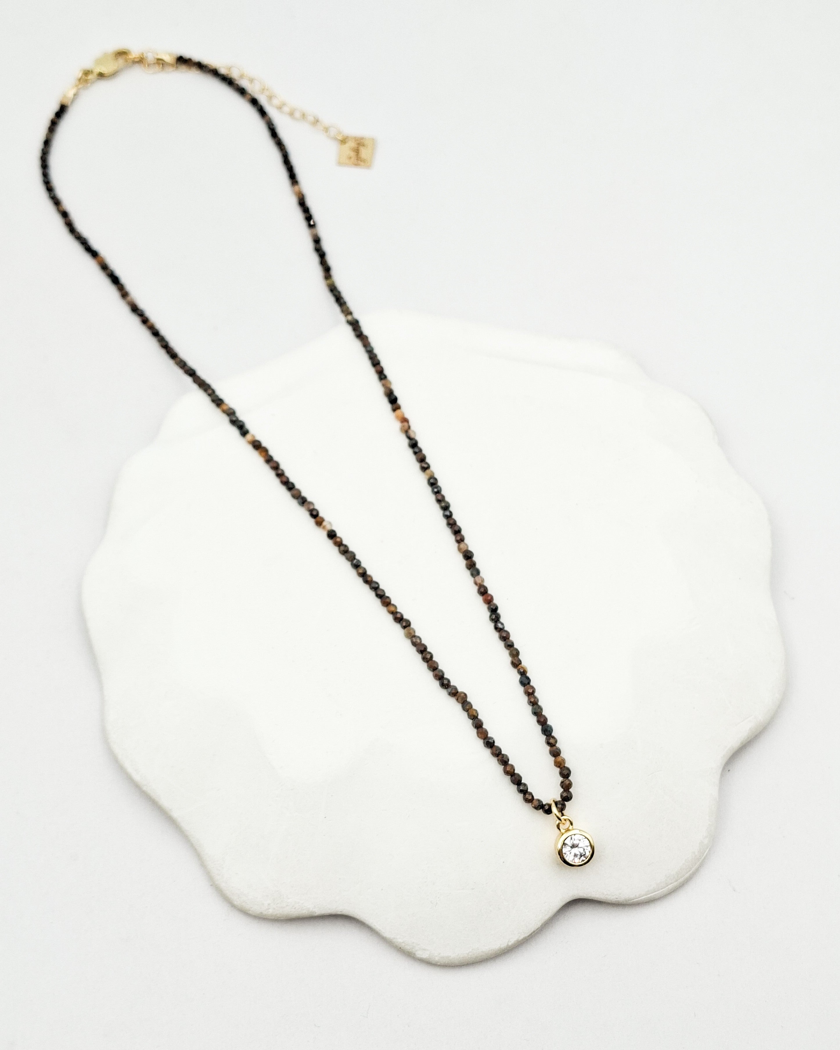 שרשרת אבנים קטנטנות זירקון