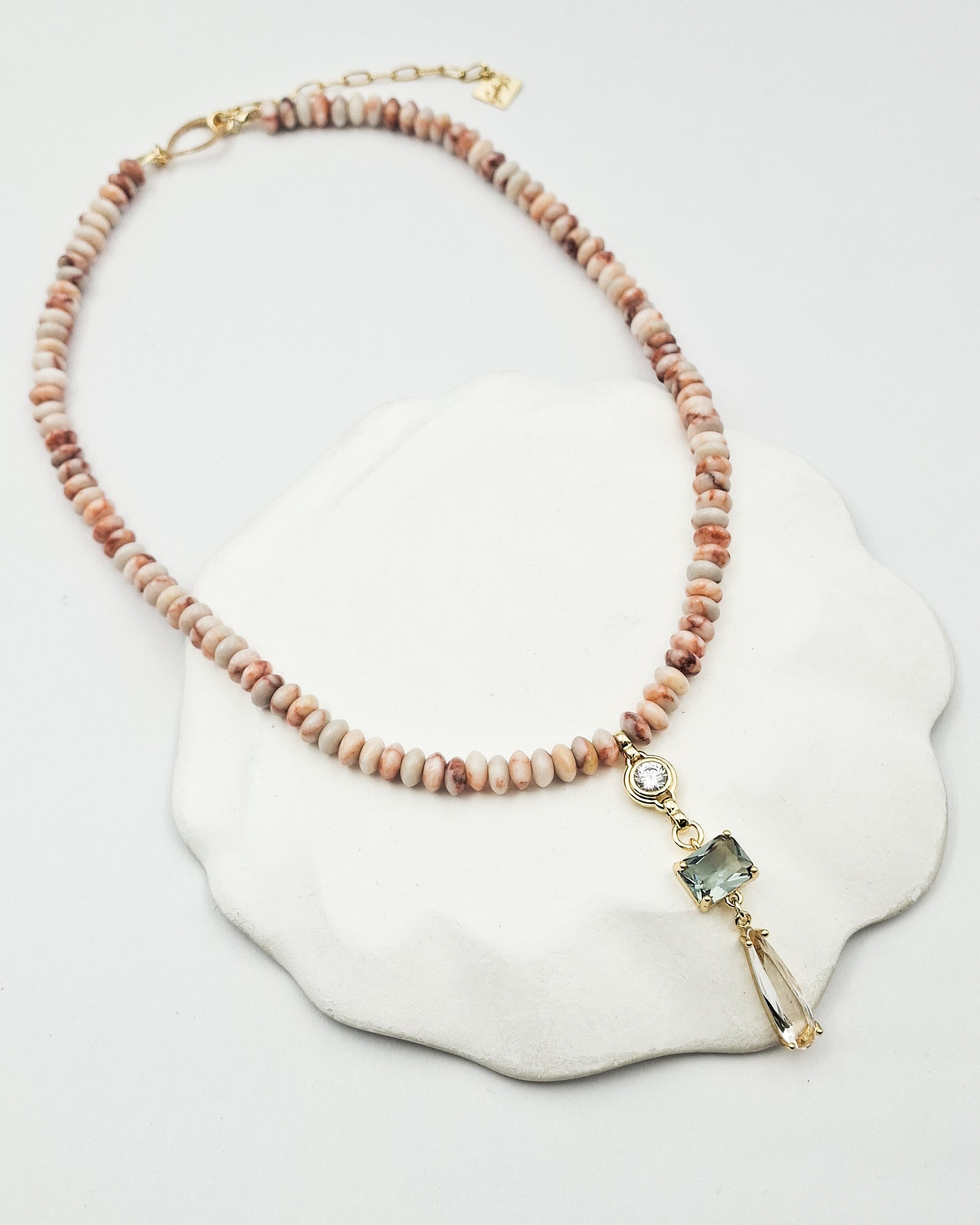 שרשרת אבנים וזירקונים קרימי