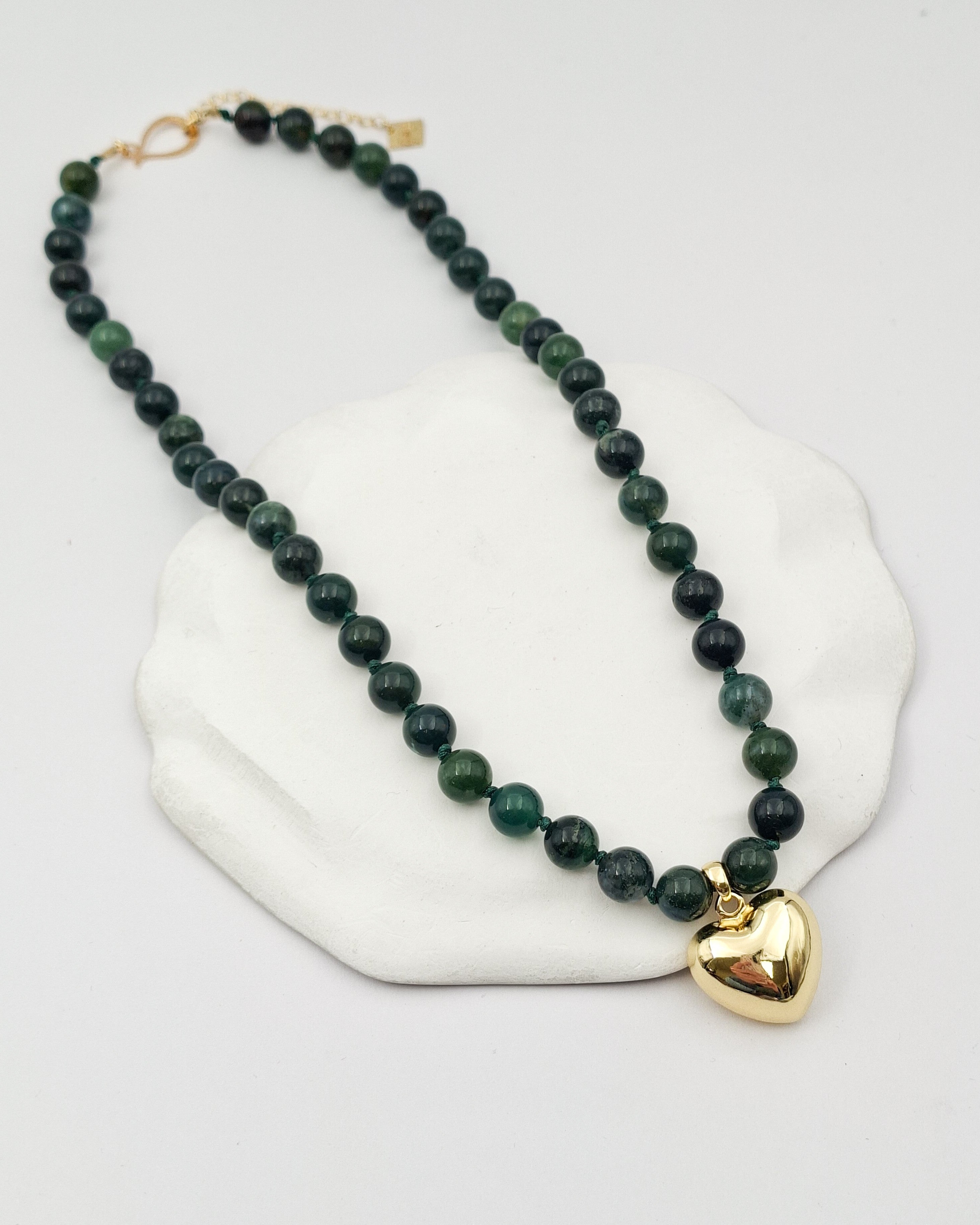 שרשרת אבנים קשירות גרין הארט