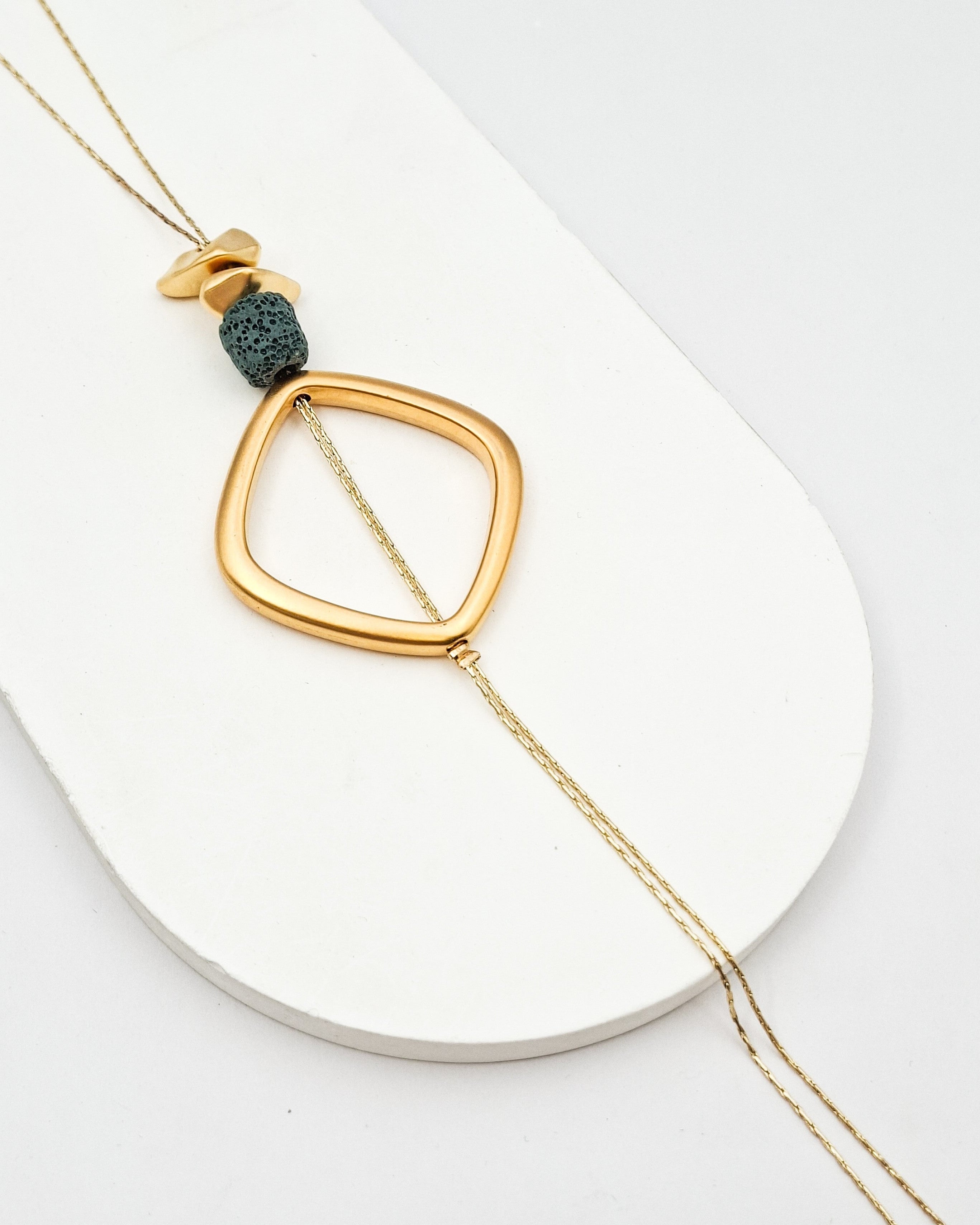 שרשרת עניבה אמיליה