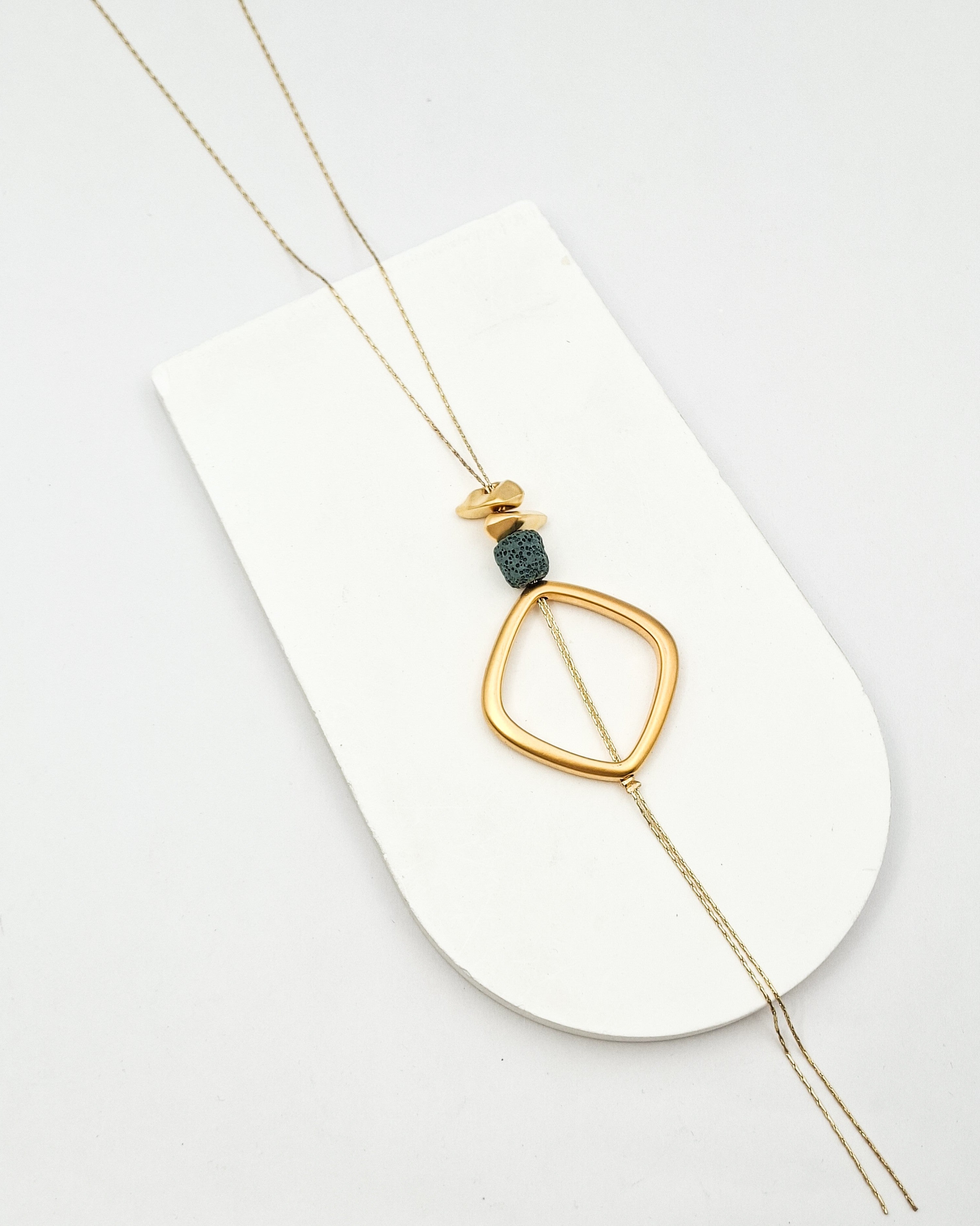 שרשרת עניבה אמיליה