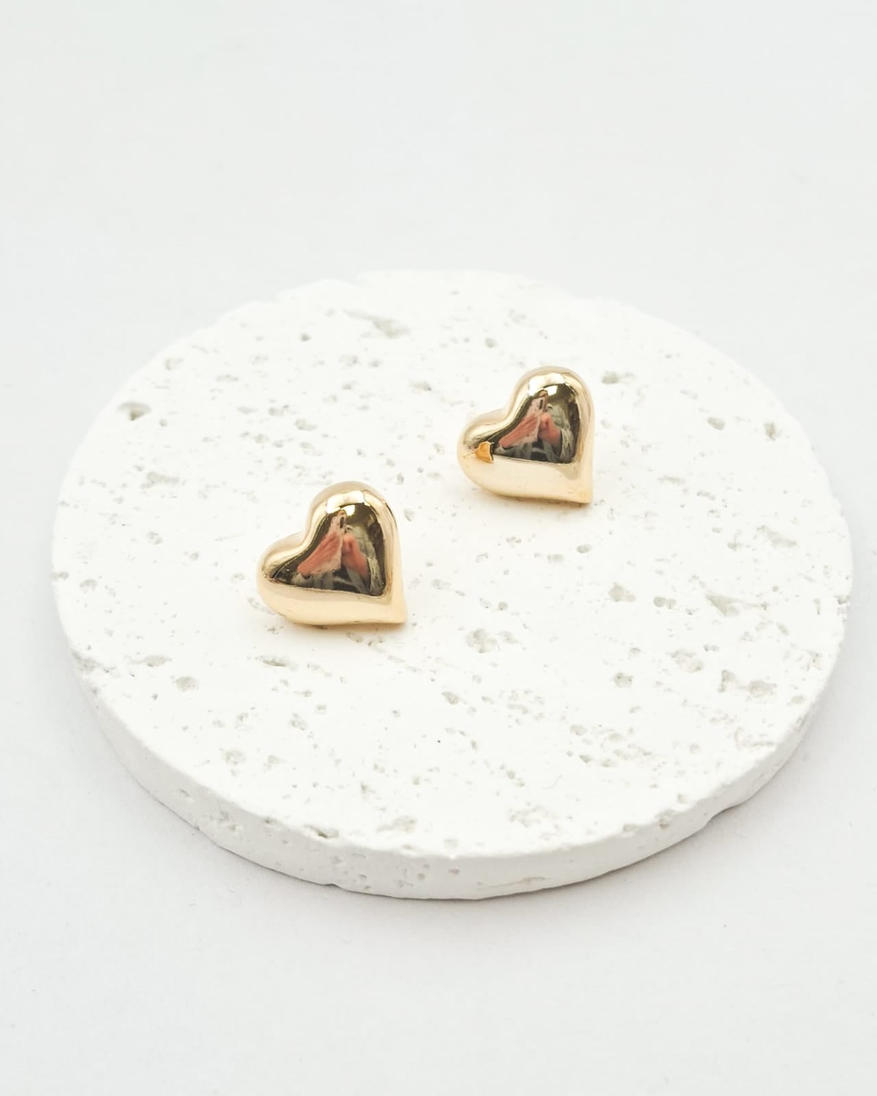 עגילי לבבות נפח צמודים