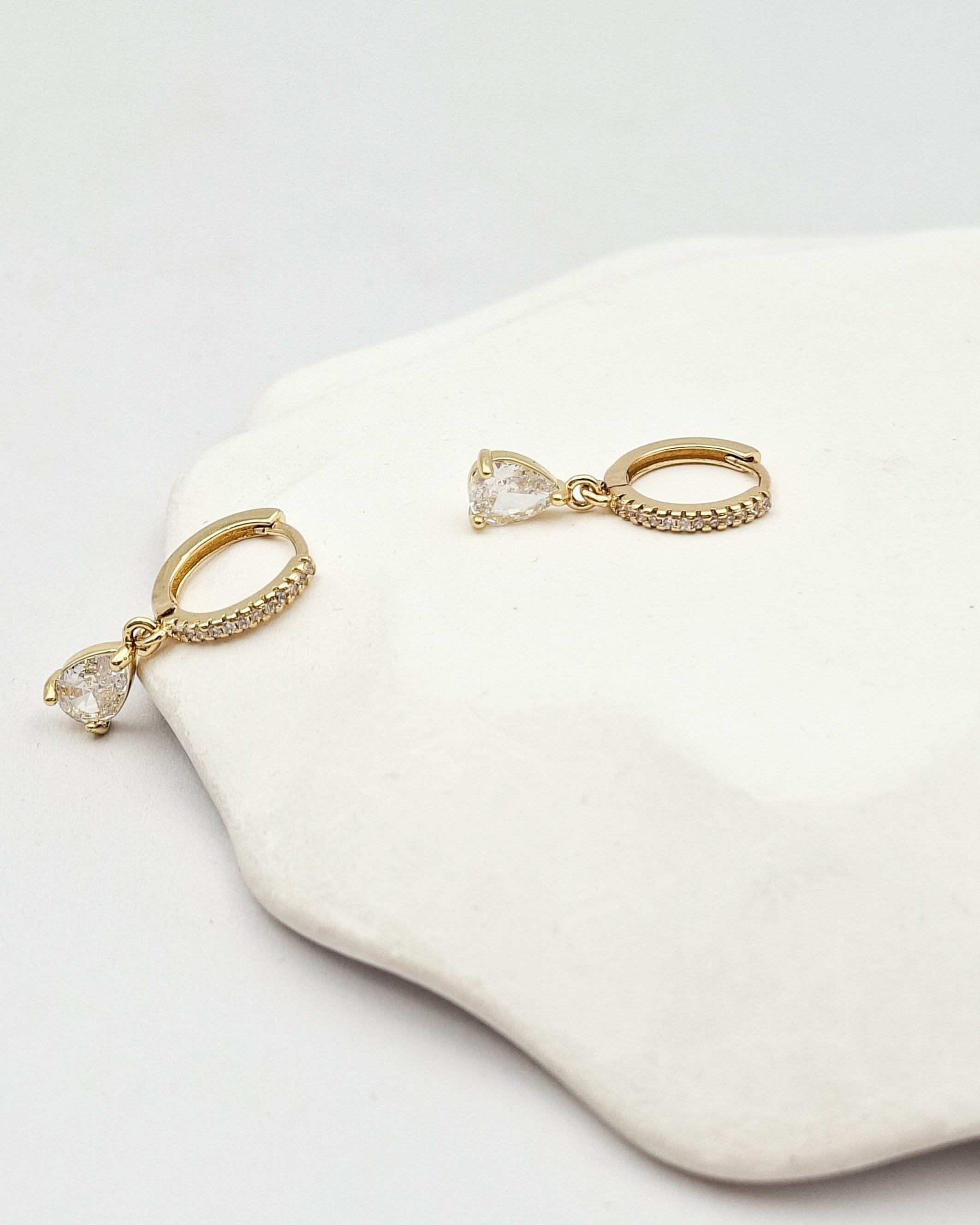 עגילי חישוק דרופ שיין