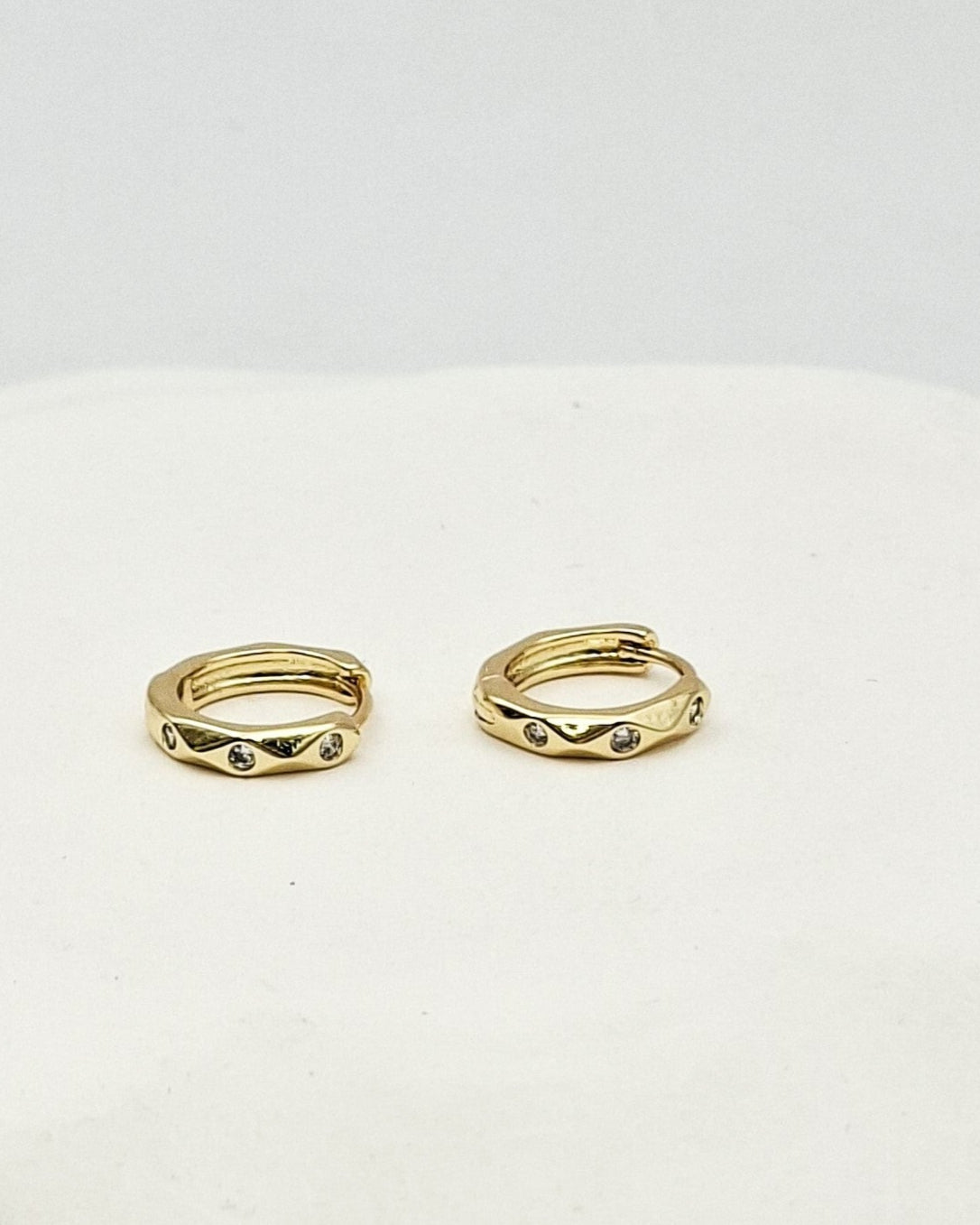 עגילי חישוק מימי