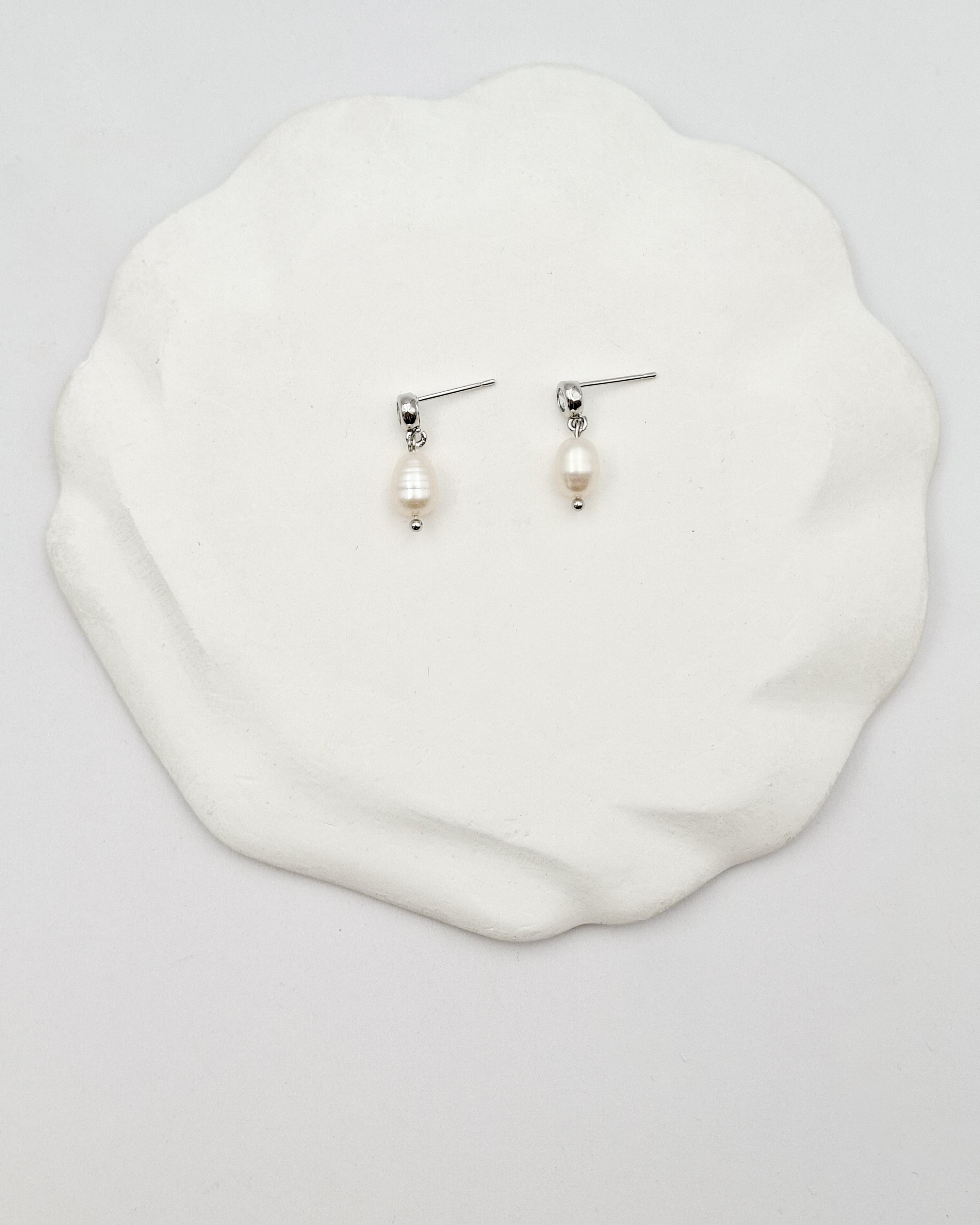 עגילי פנינים אודרי