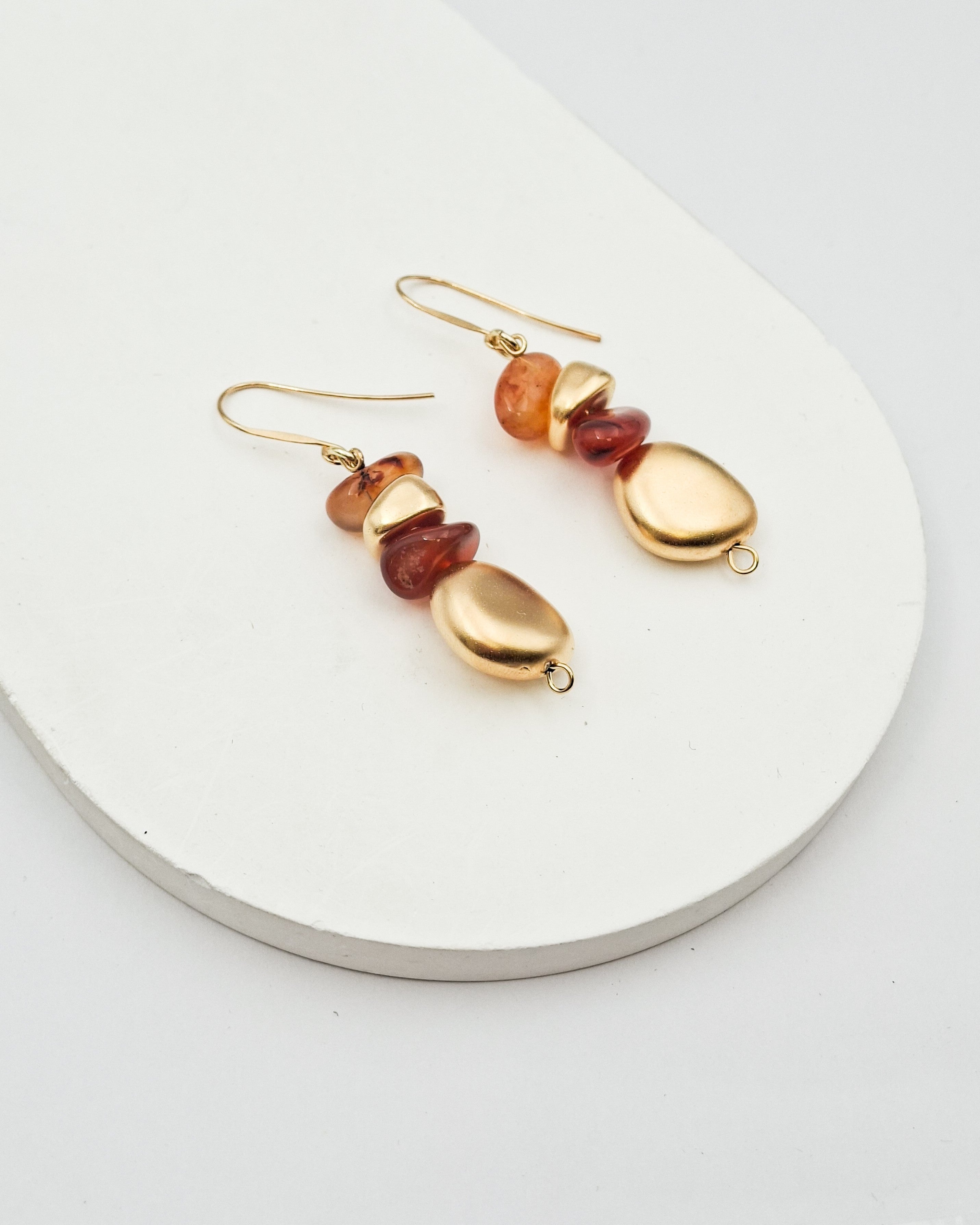 עגילי פלחים ואבנים אמתיות אדמה