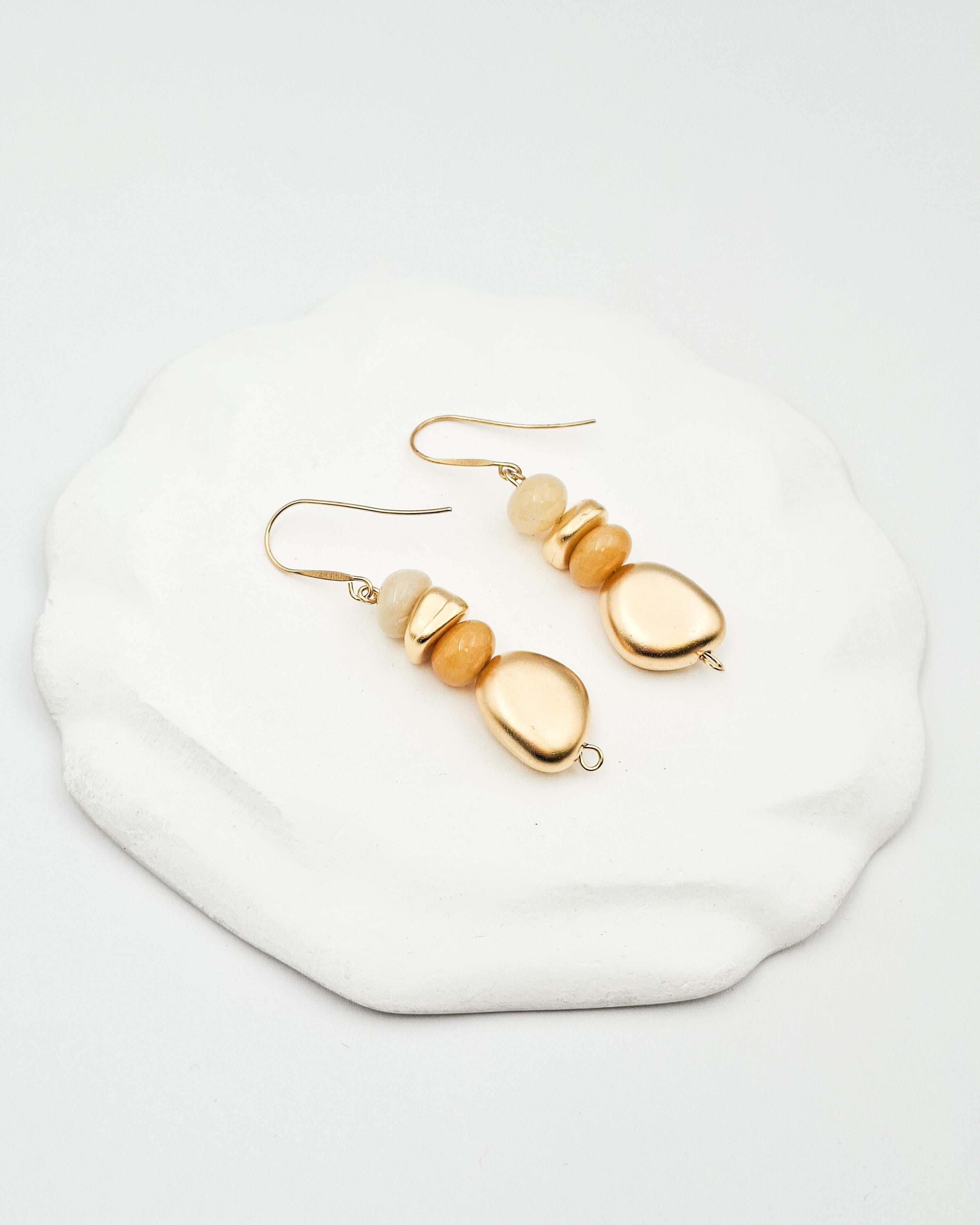 עגילי פלחים ואבנים אמתיות קרימי