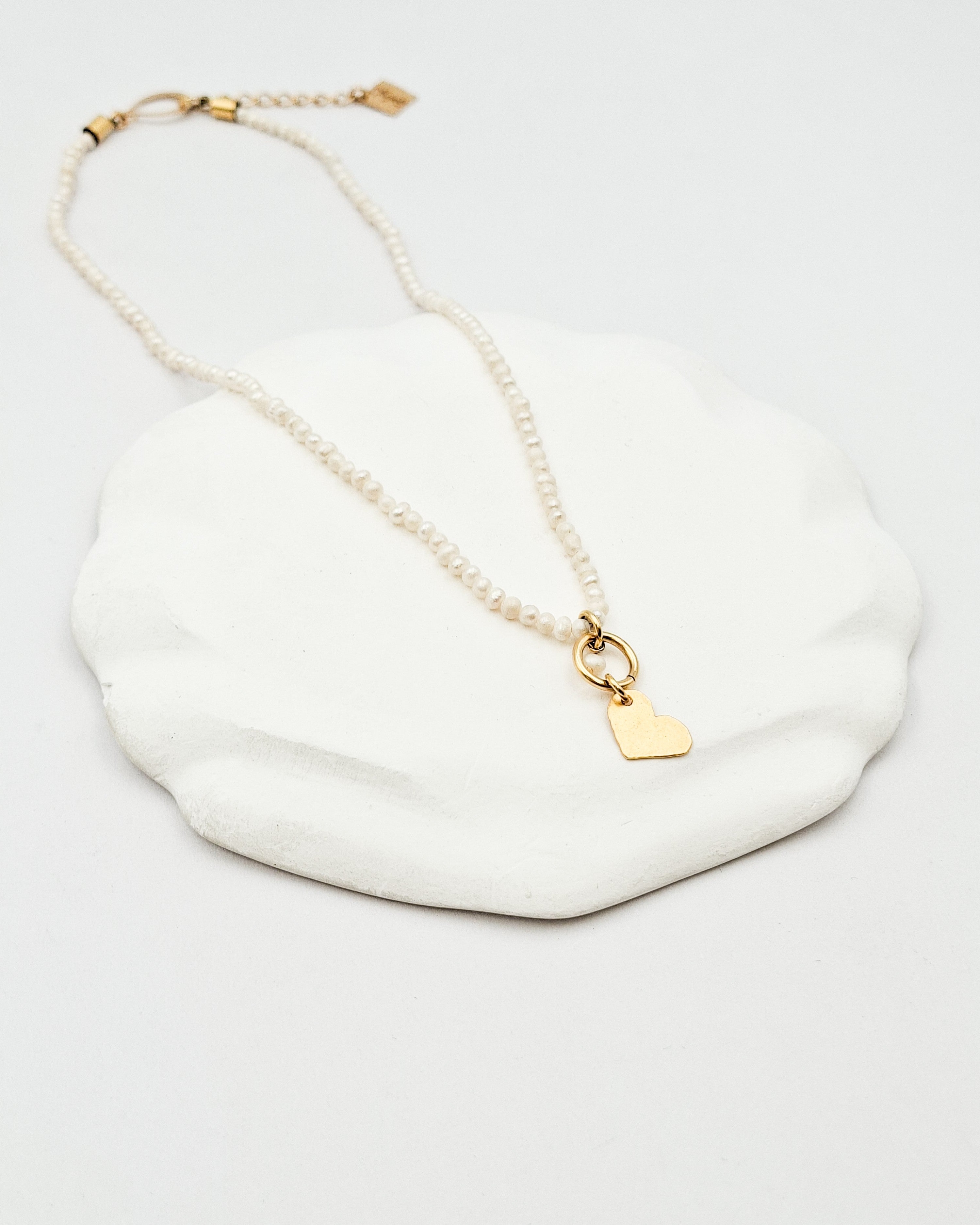 שרשרת פנינים מיקה