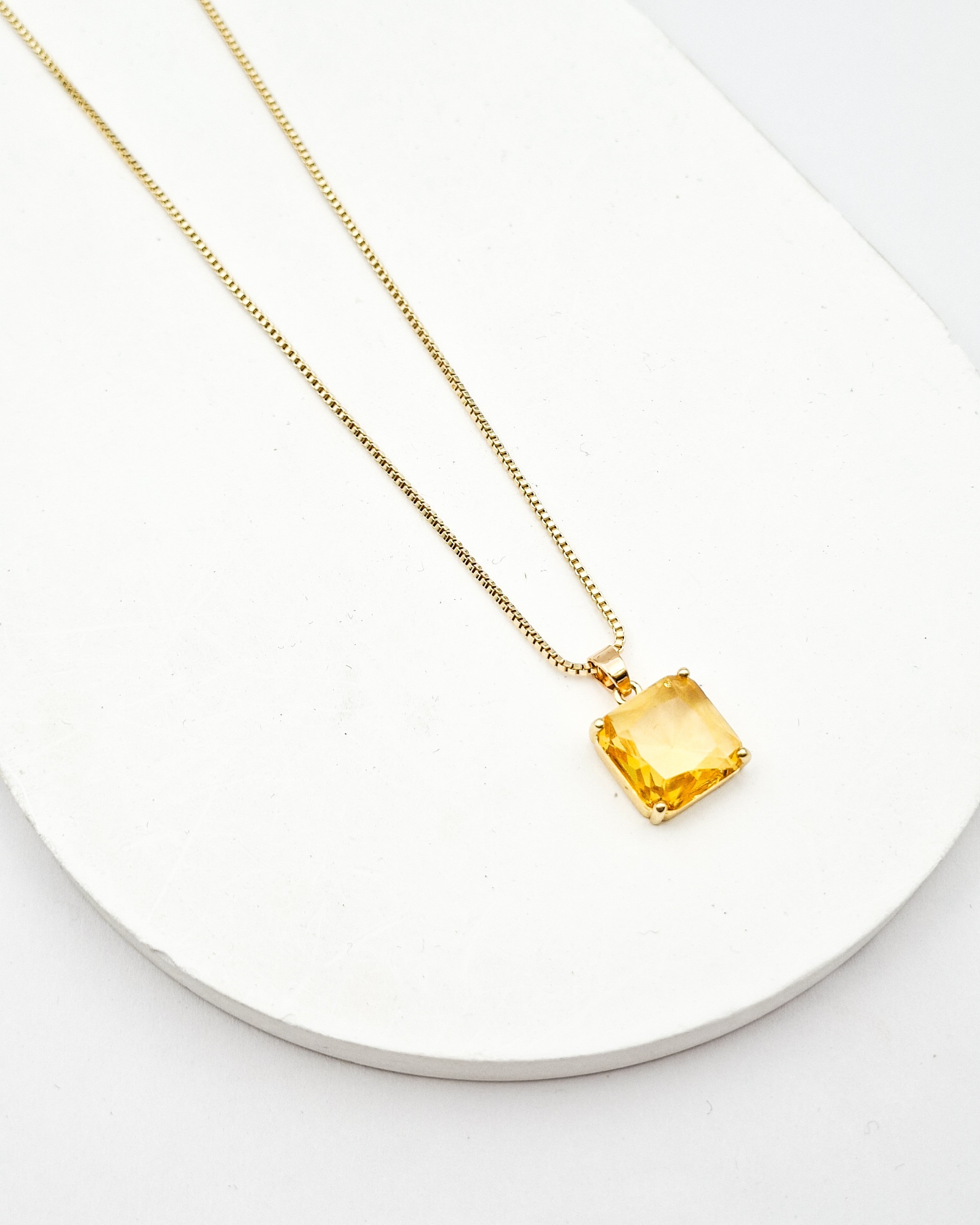 שרשרת קריסטל אמריו