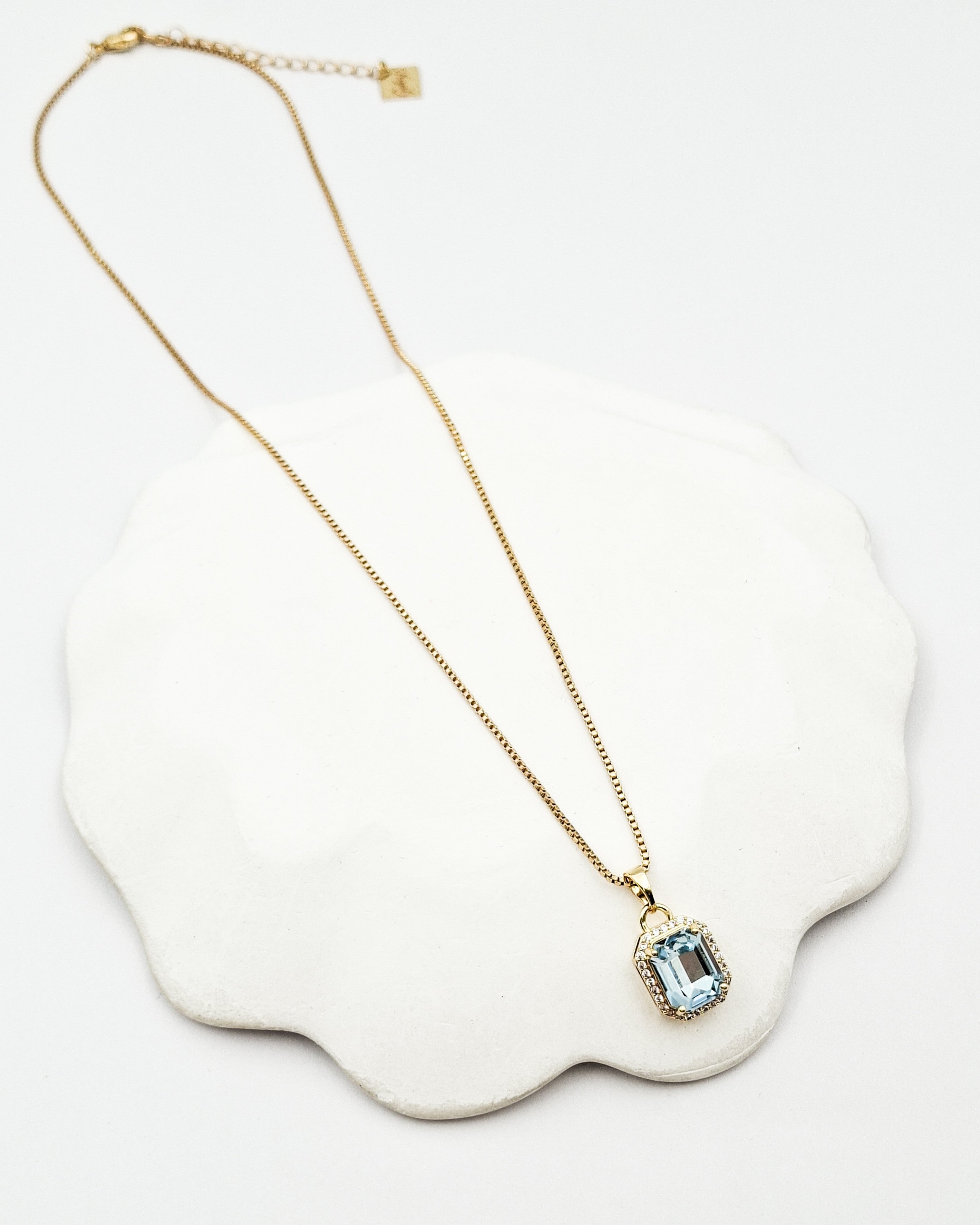 שרשרת קריסטל אזול