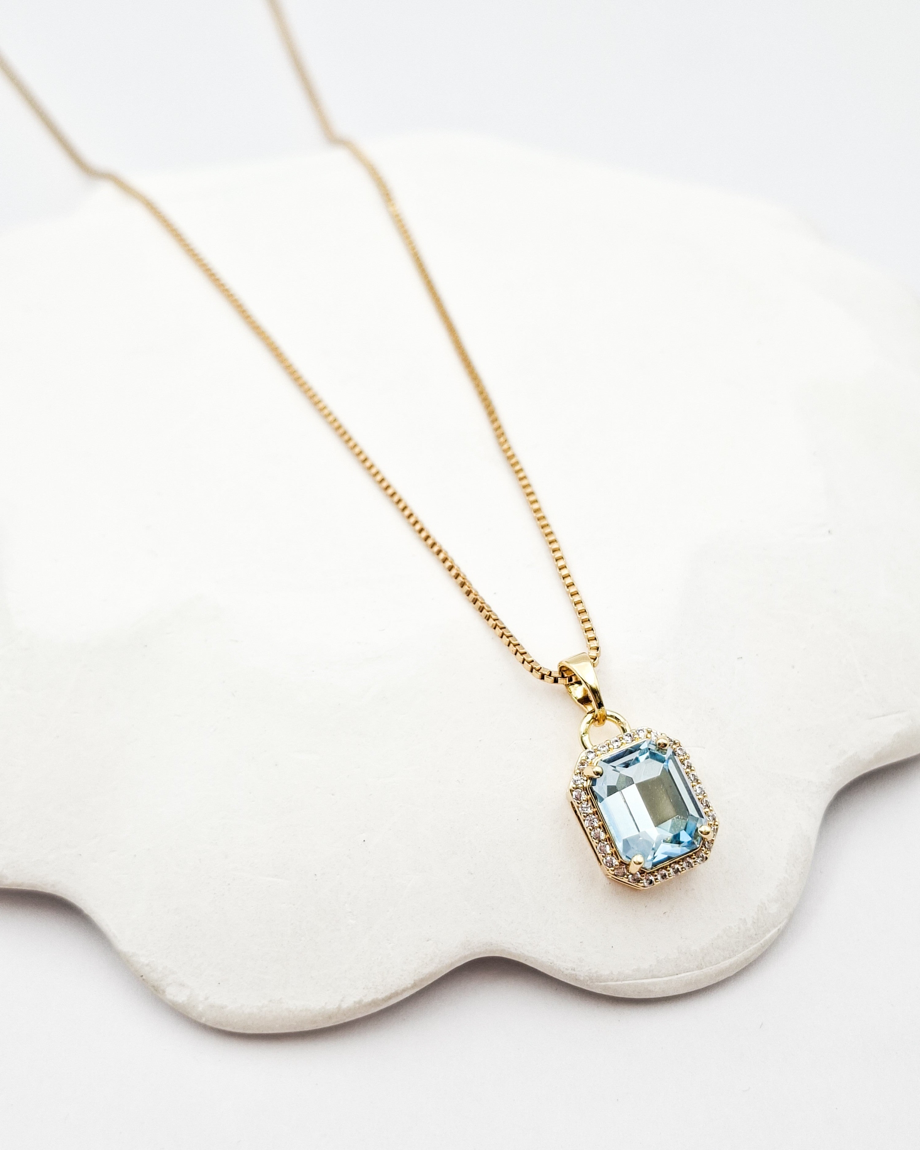 שרשרת קריסטל אזול