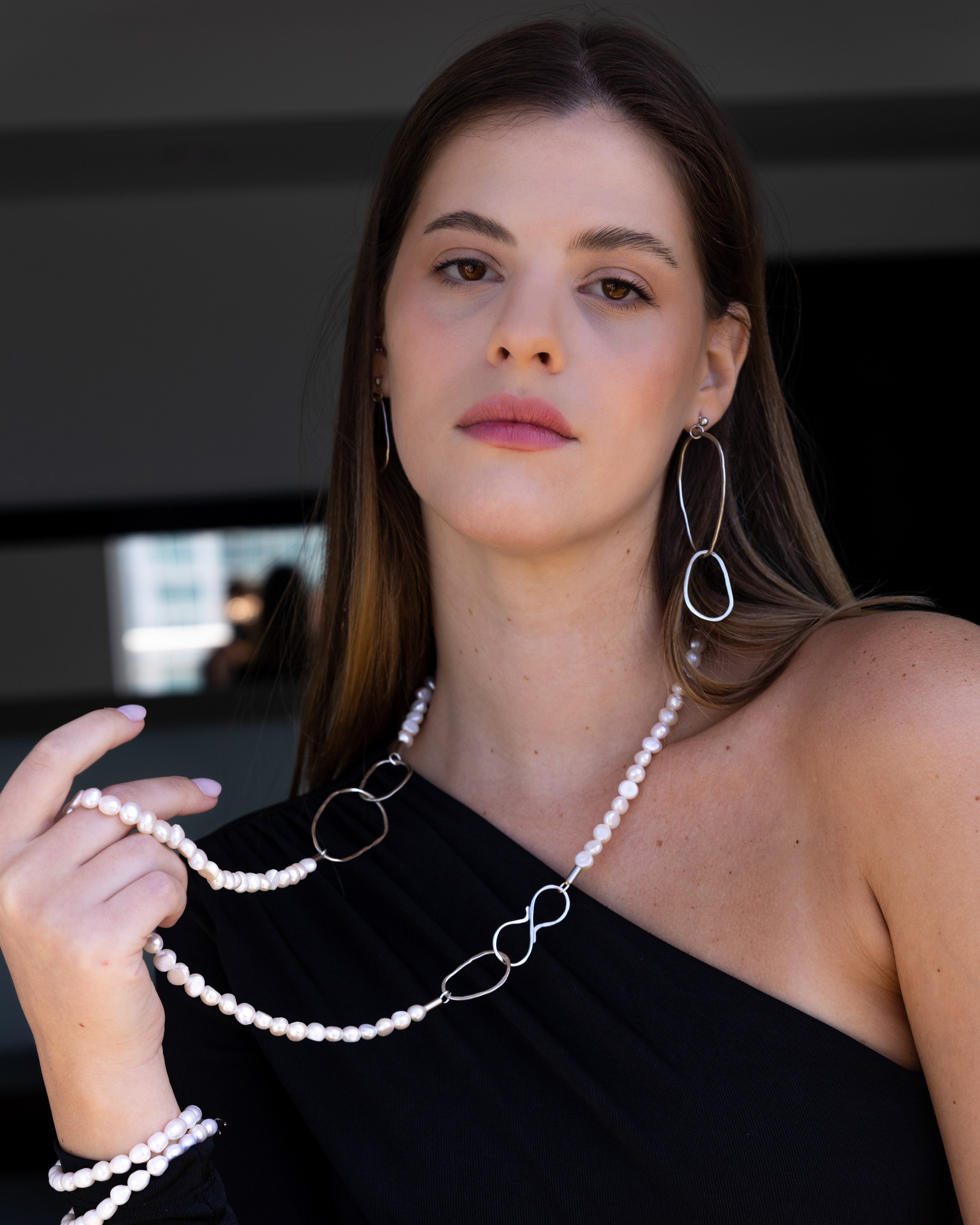 שרשרת פנינים אמיתיות ארוכה לולאות עבודת יד זהב